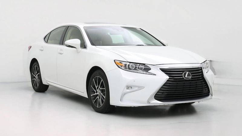 2017 Lexus ES 350 Hero Image