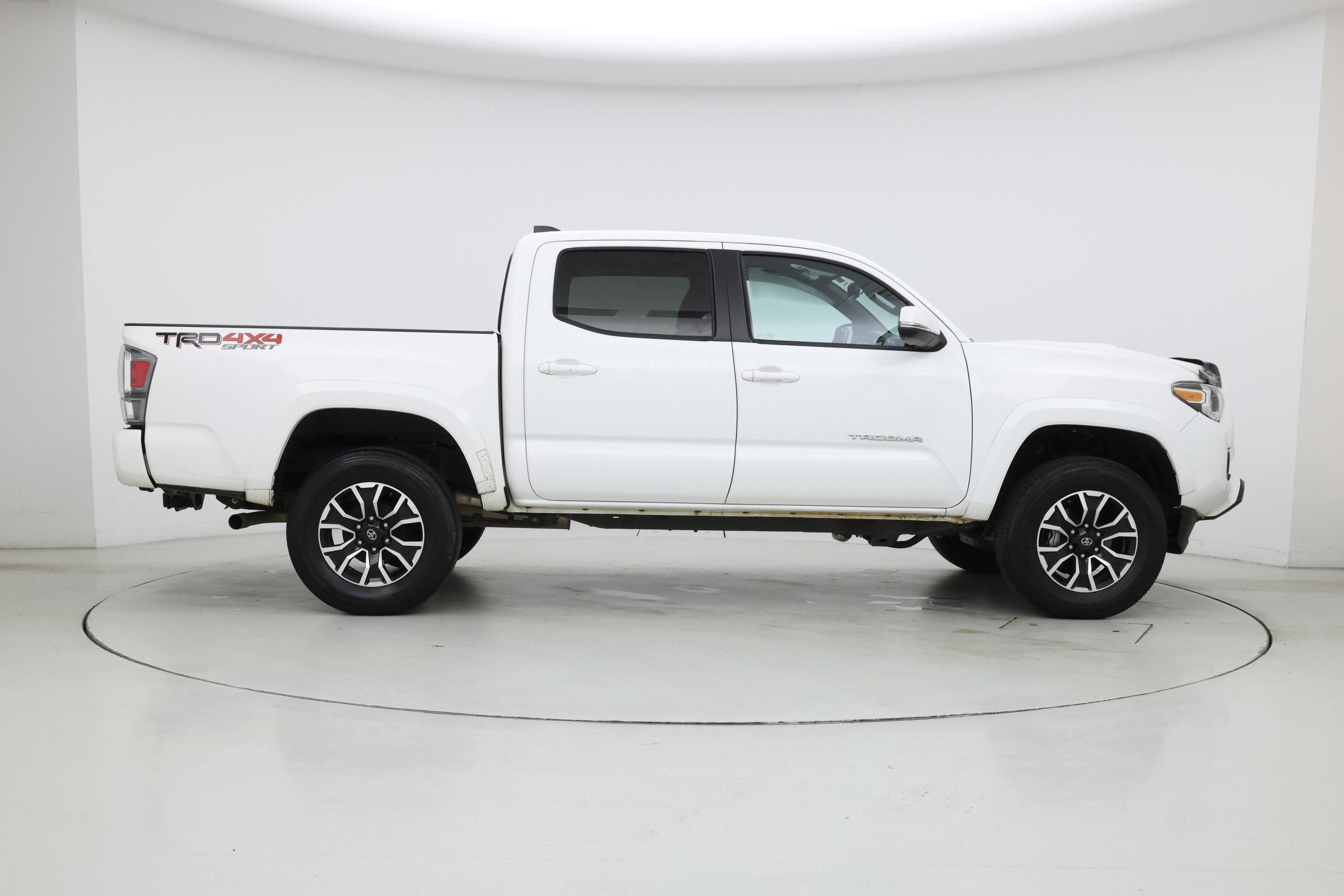 Thumbnail: 2020 Toyota Tacoma - 7