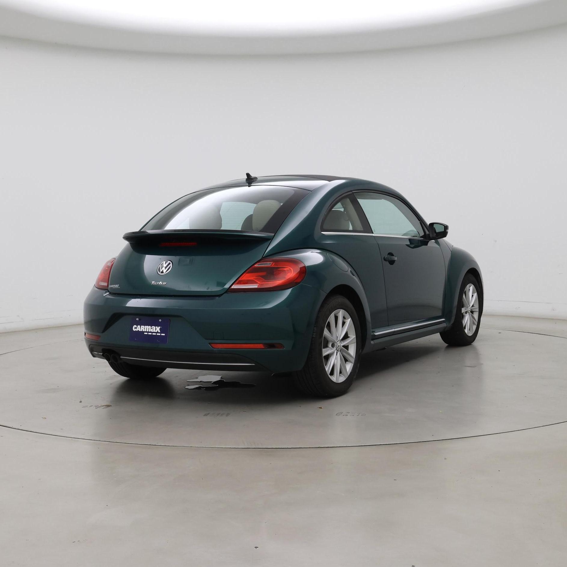 Thumbnail: 2018 Volkswagen Beetle - 8