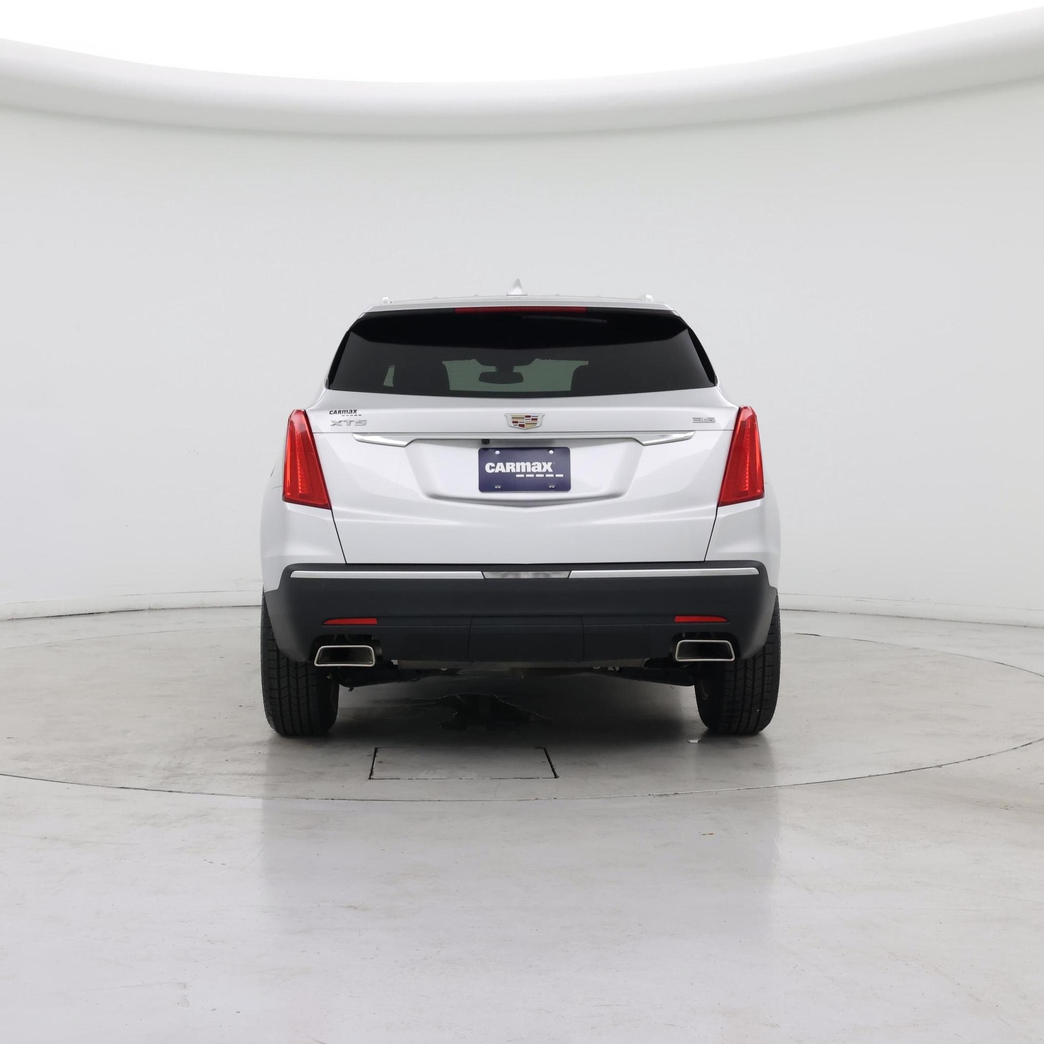 Thumbnail: 2017 Cadillac XT5 - 6