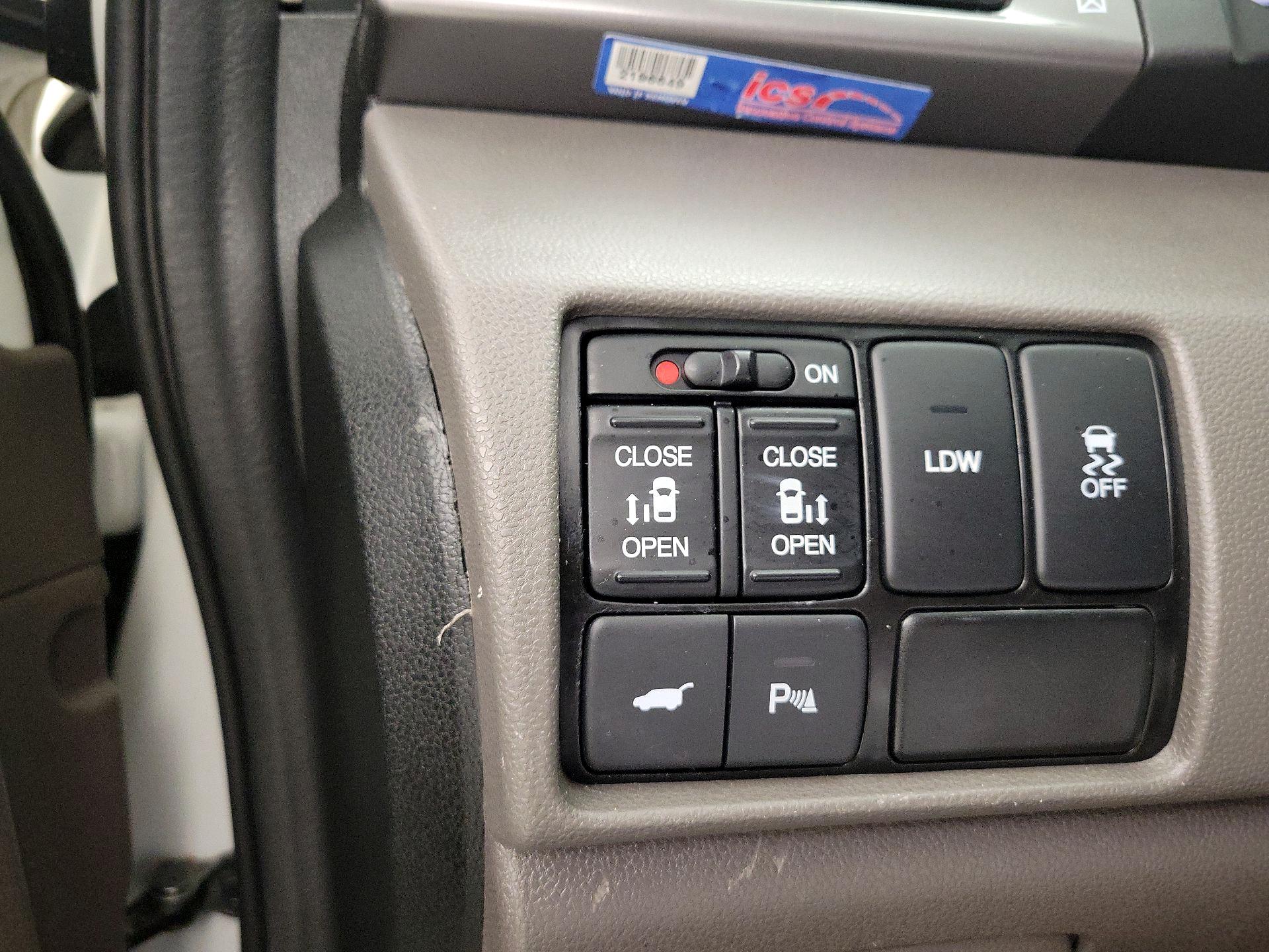 Thumbnail: 2014 Honda Odyssey - 13