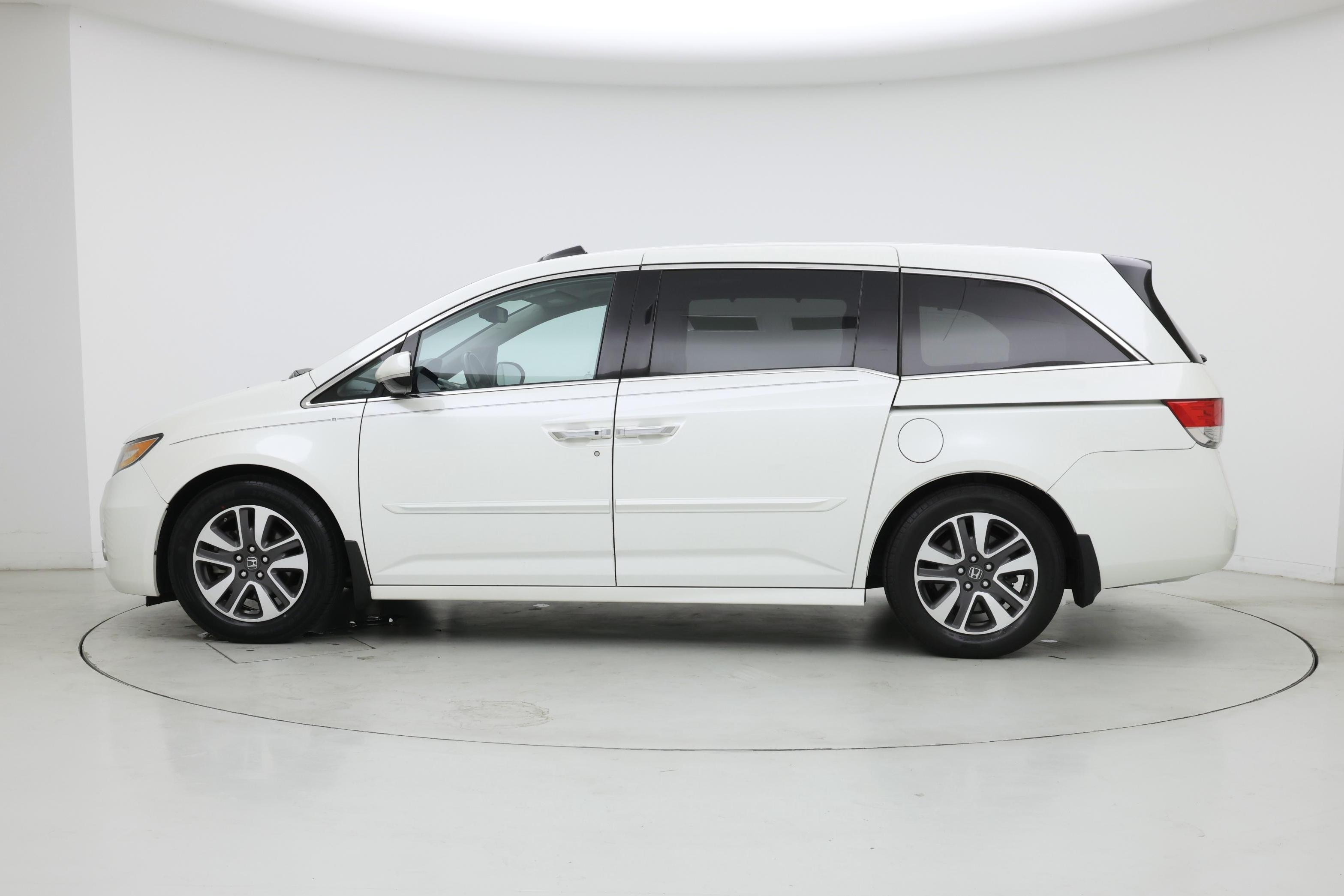 Thumbnail: 2014 Honda Odyssey - 3