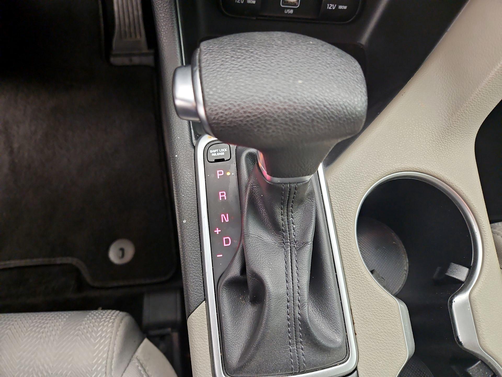 Thumbnail: 2020 Kia Sportage - 17