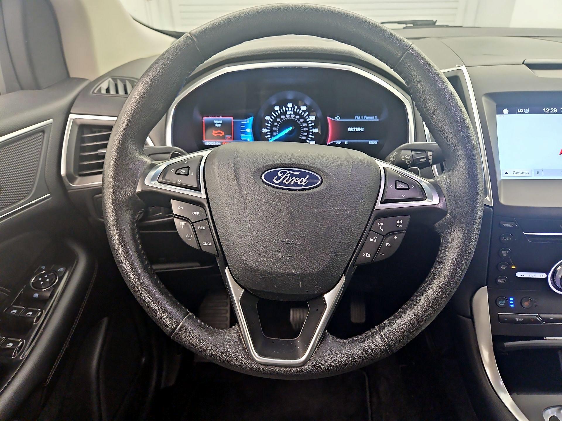 Thumbnail: 2018 Ford Edge - 10