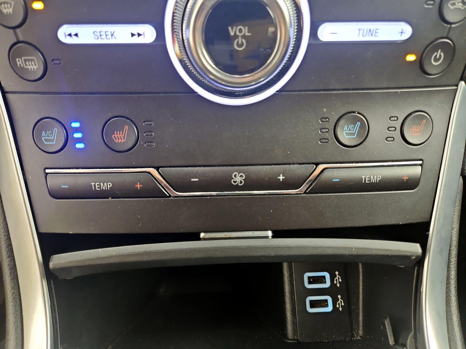 Thumbnail: 2018 Ford Edge - 17
