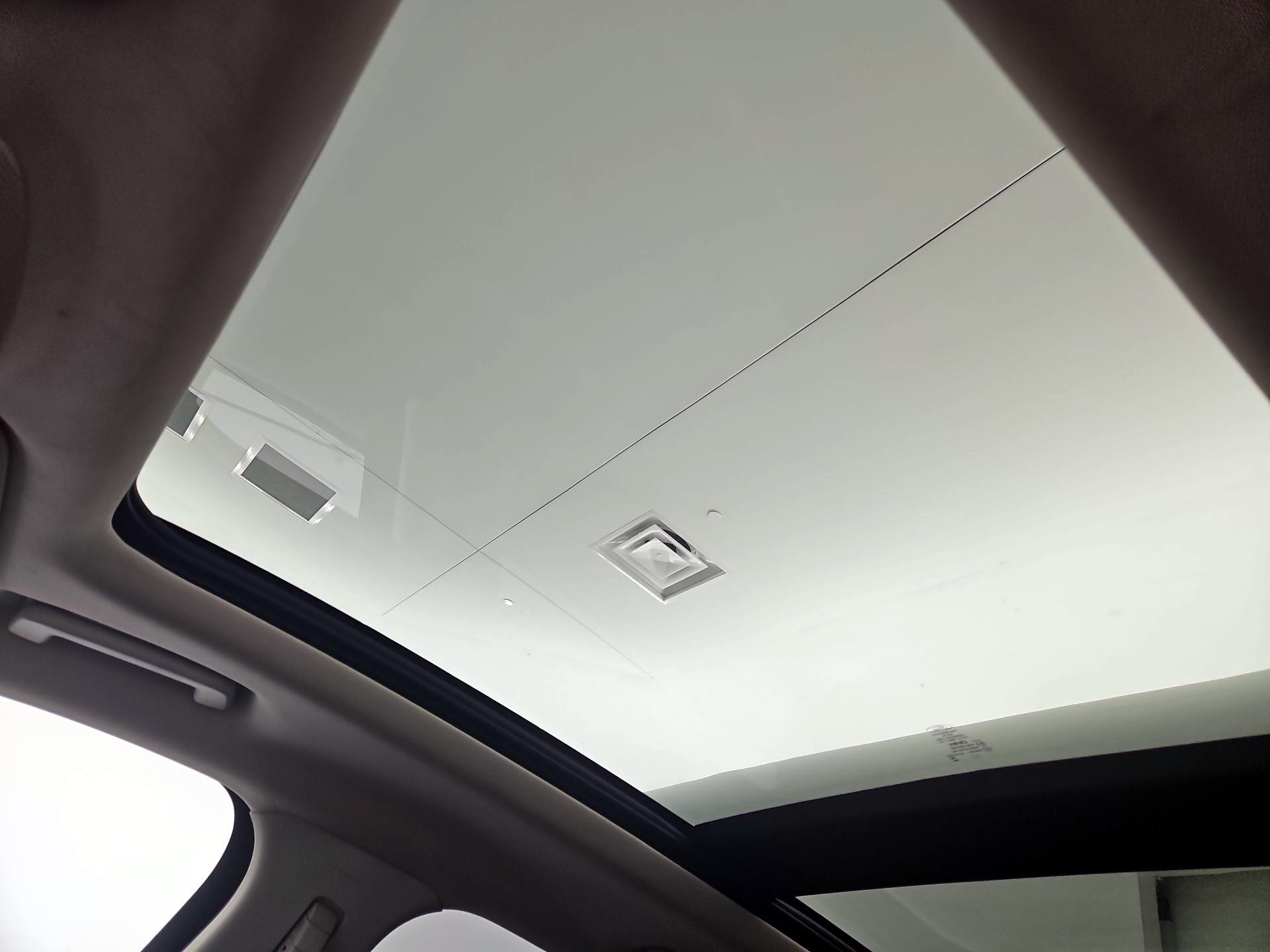 Thumbnail: 2018 Ford Edge - 20
