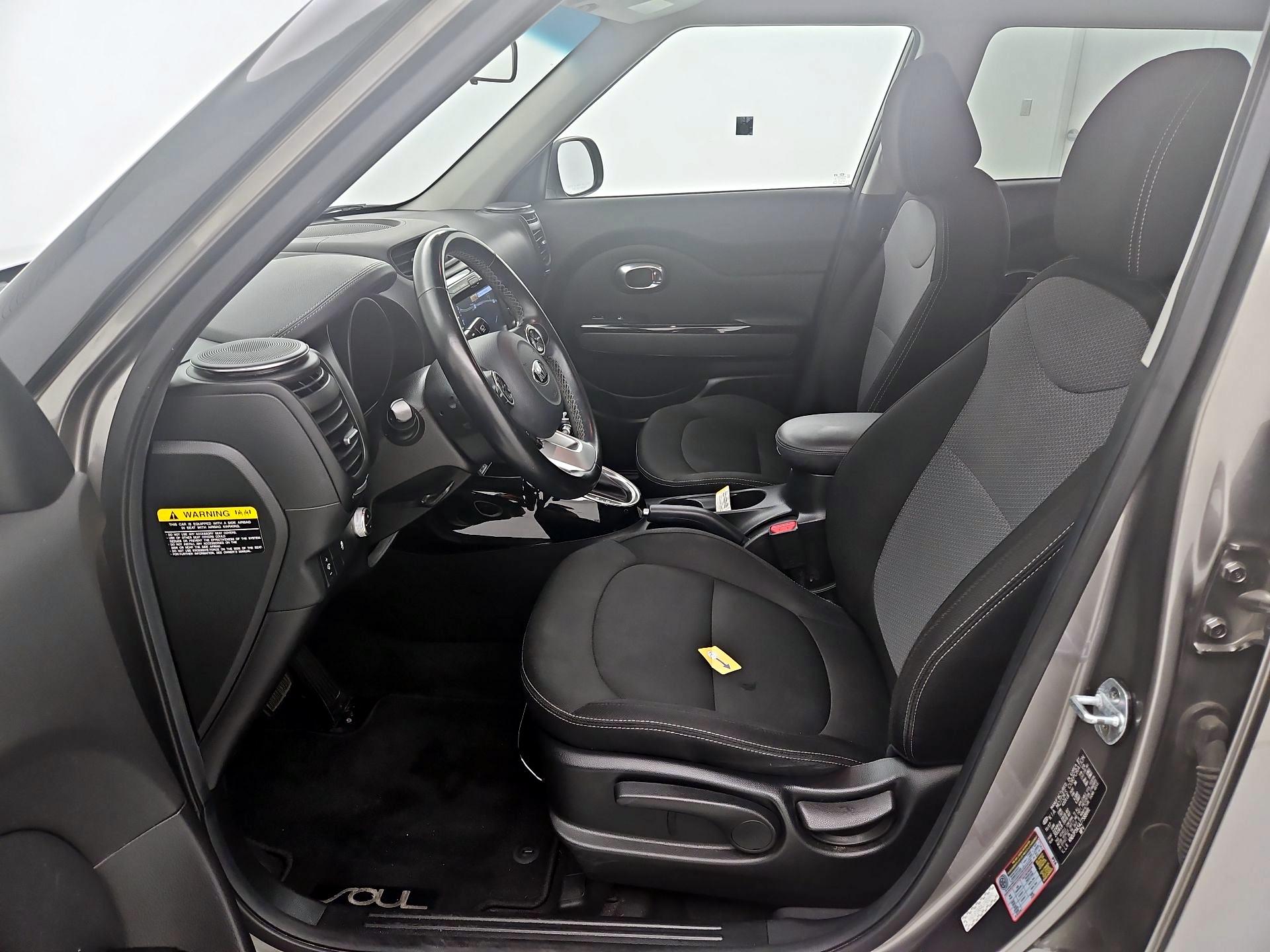 Thumbnail: 2018 Kia Soul - 11