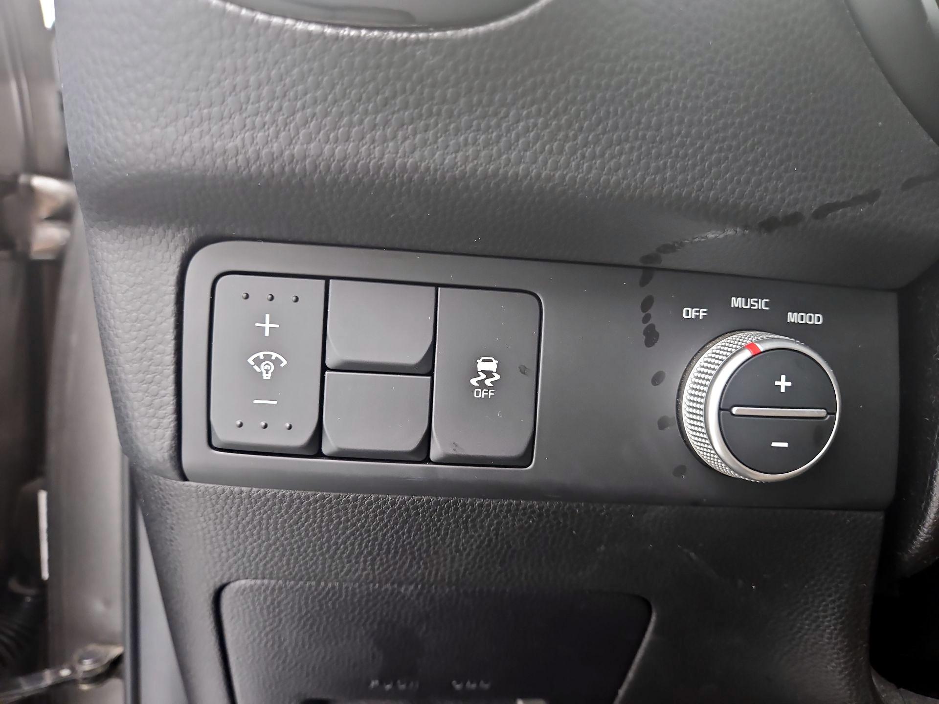 Thumbnail: 2018 Kia Soul - 13