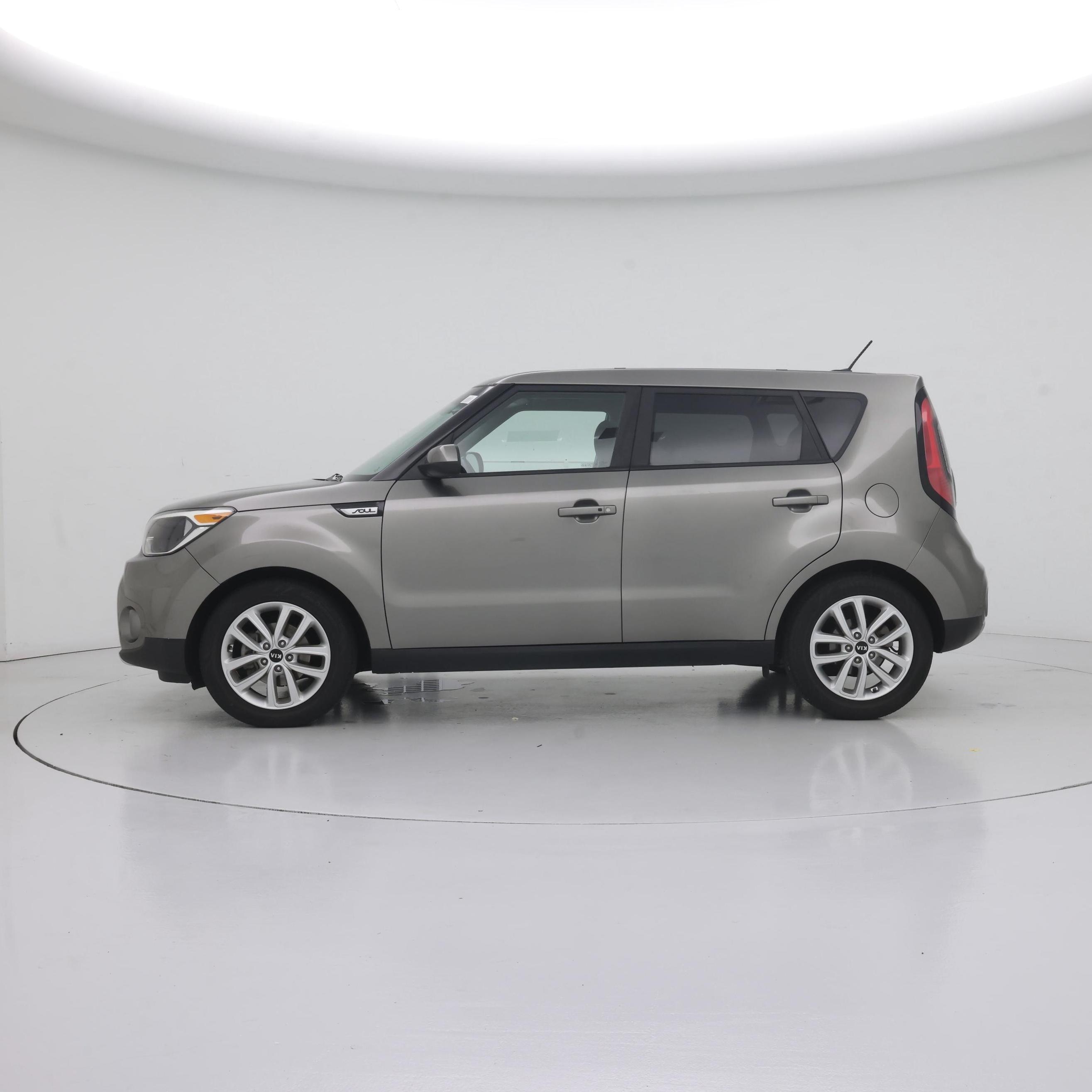 Thumbnail: 2018 Kia Soul - 3