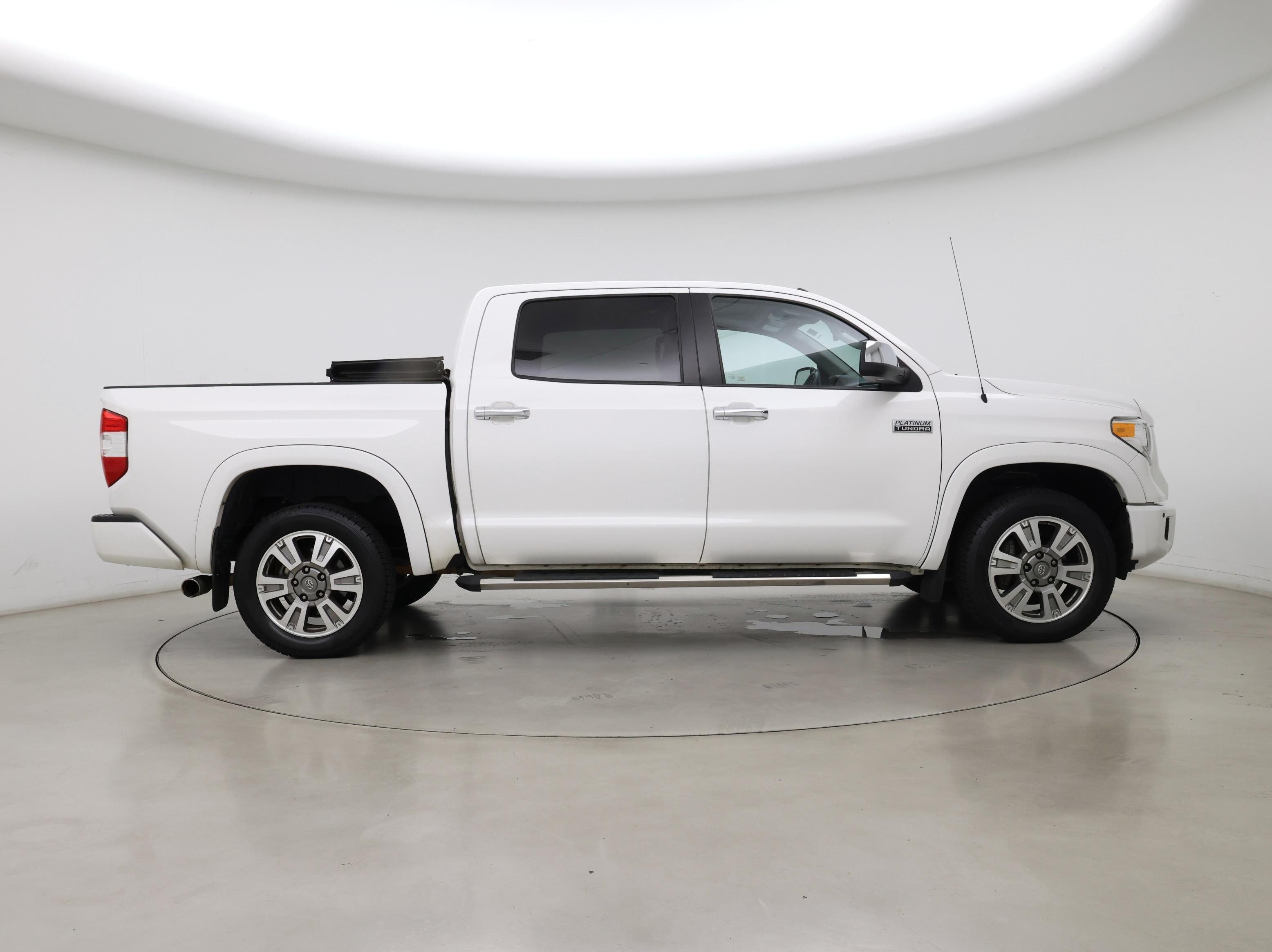 Thumbnail: 2017 Toyota Tundra - 7