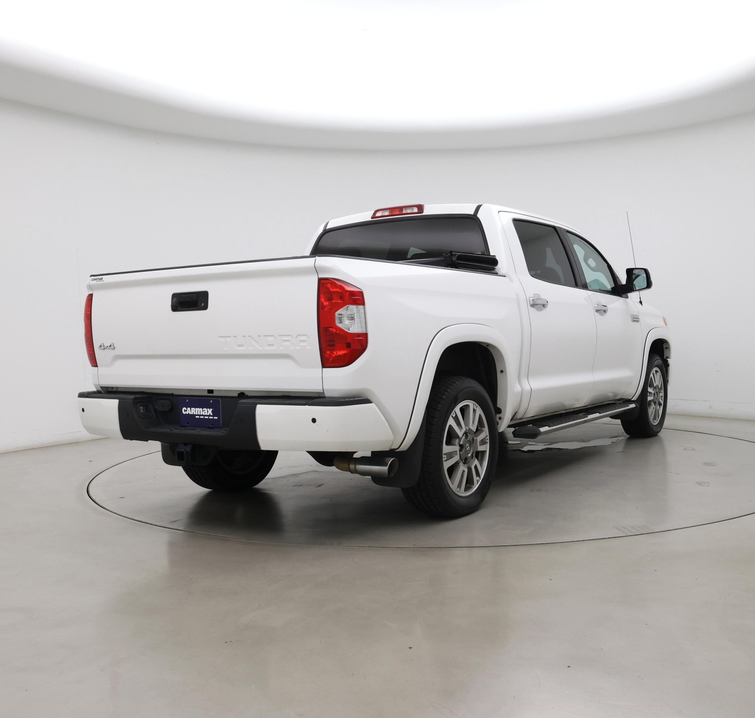 Thumbnail: 2017 Toyota Tundra - 8