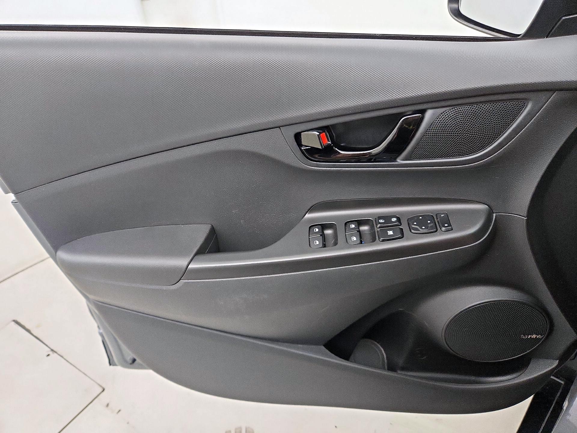 Thumbnail: 2021 Hyundai Kona - 12