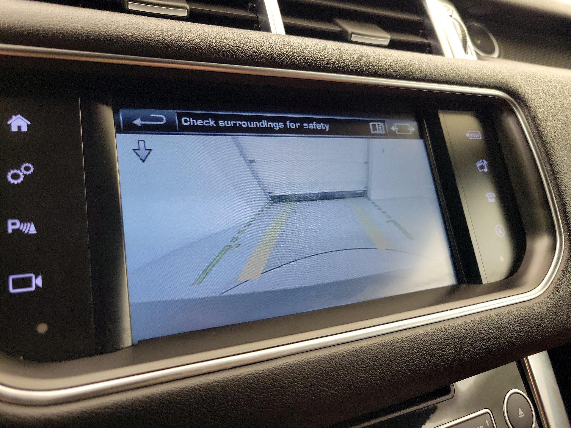 Thumbnail: 2016 Land Rover Range Rover Sport - 13