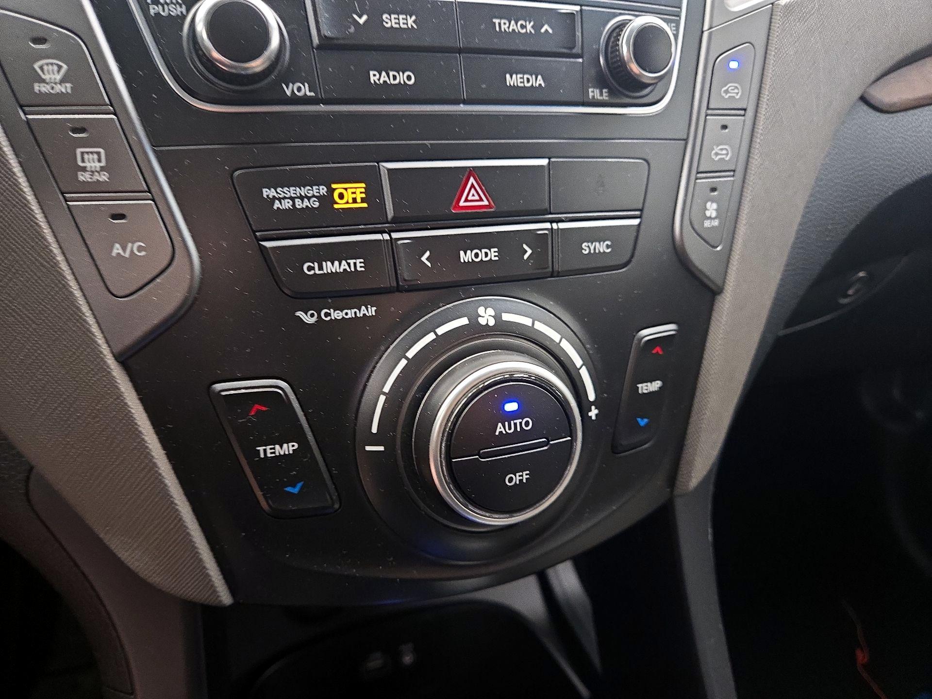 Thumbnail: 2017 Hyundai Santa Fe - 16