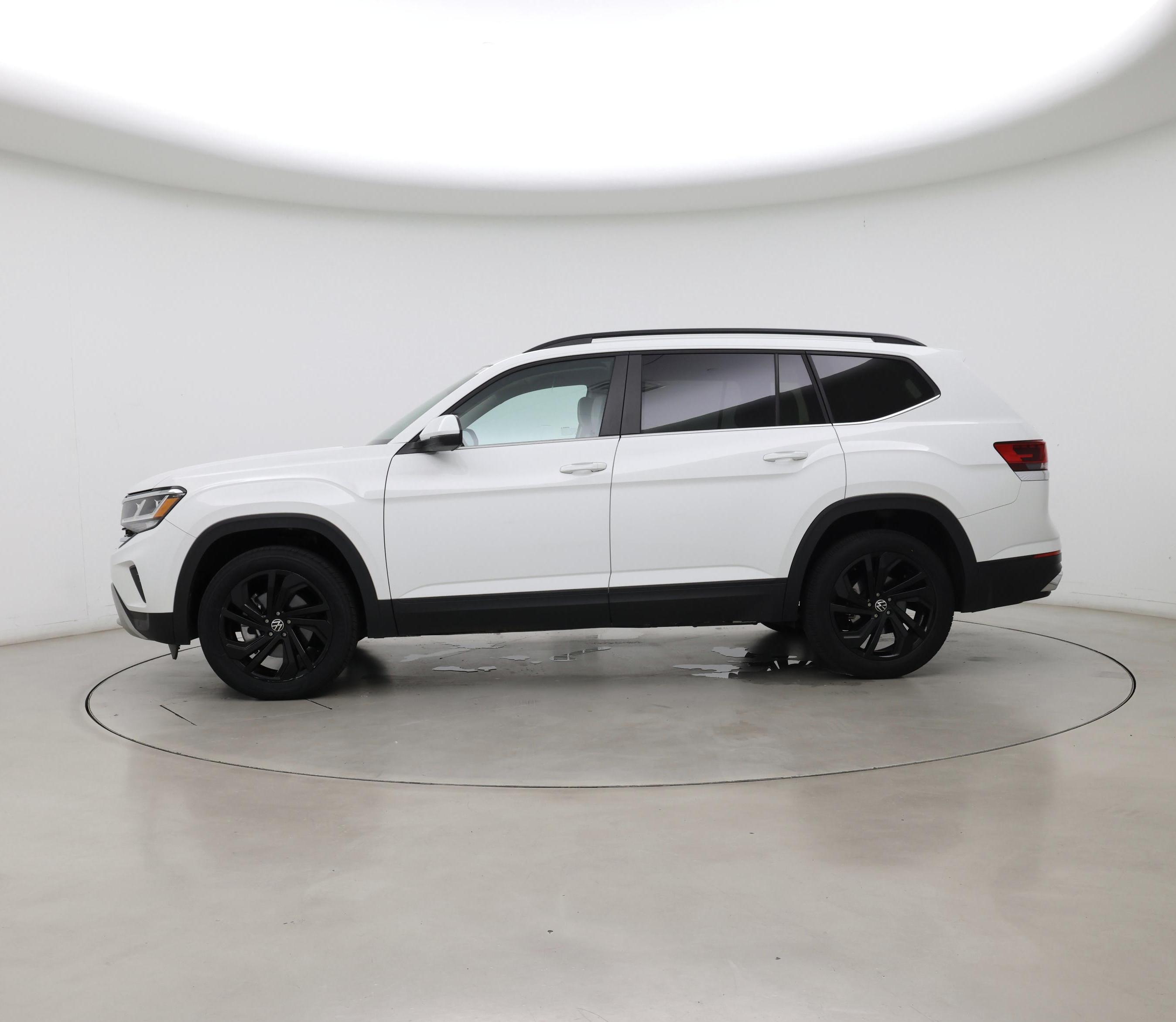 Thumbnail: 2022 Volkswagen Atlas - 3