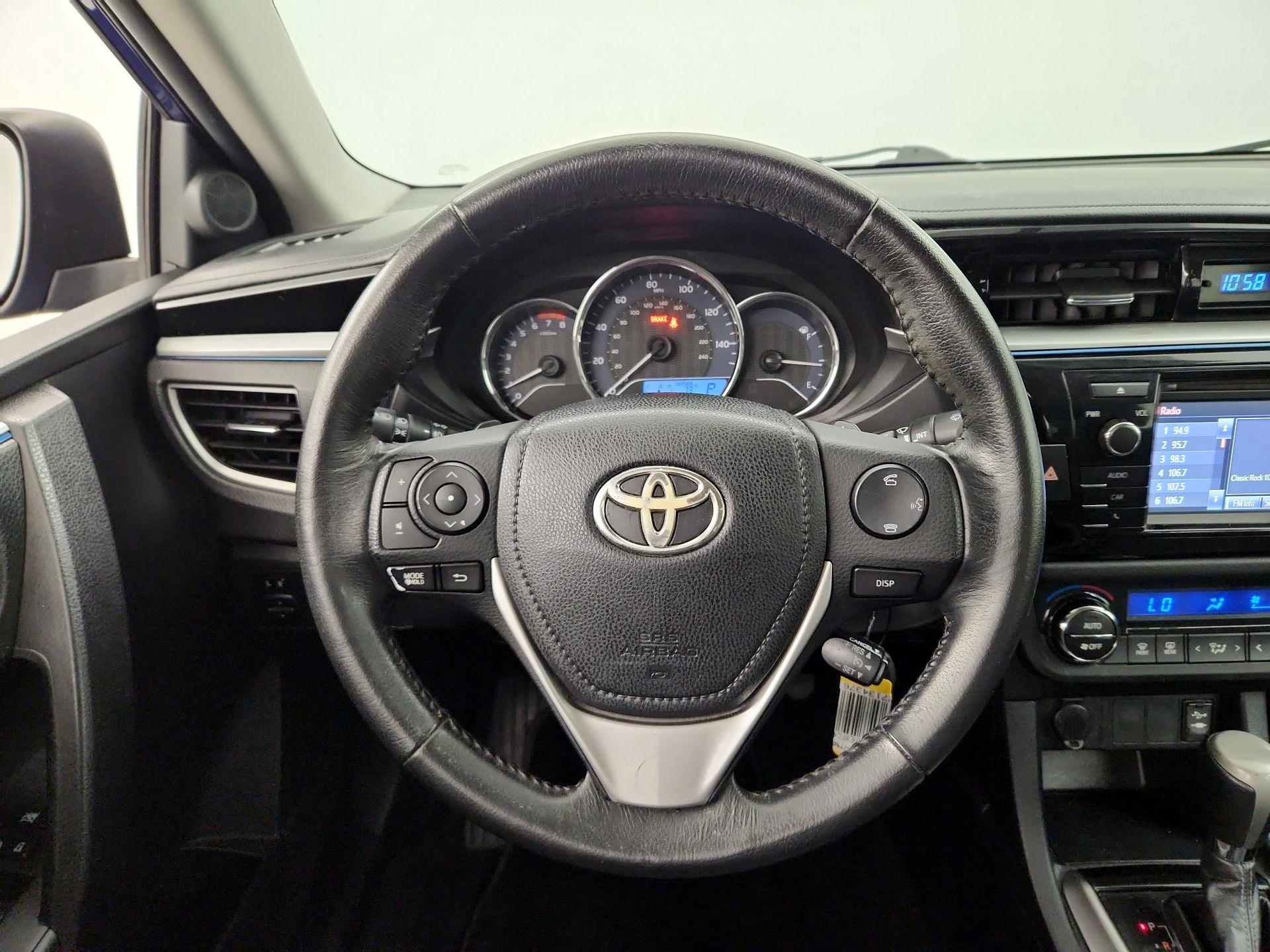 Thumbnail: 2015 Toyota Corolla - 10