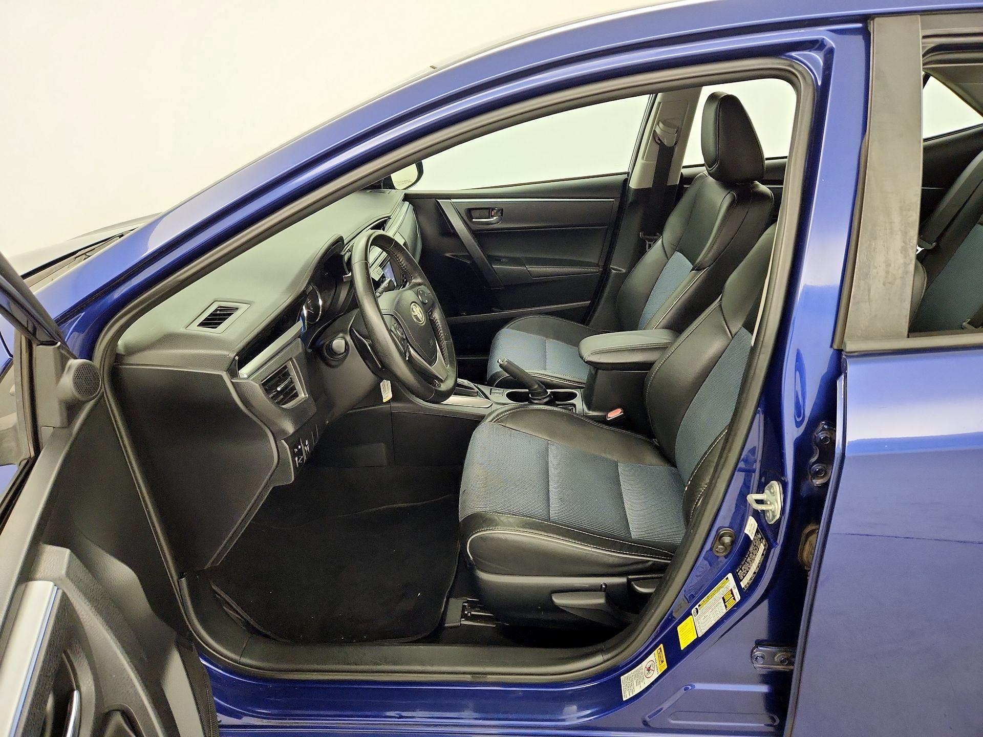Thumbnail: 2015 Toyota Corolla - 11