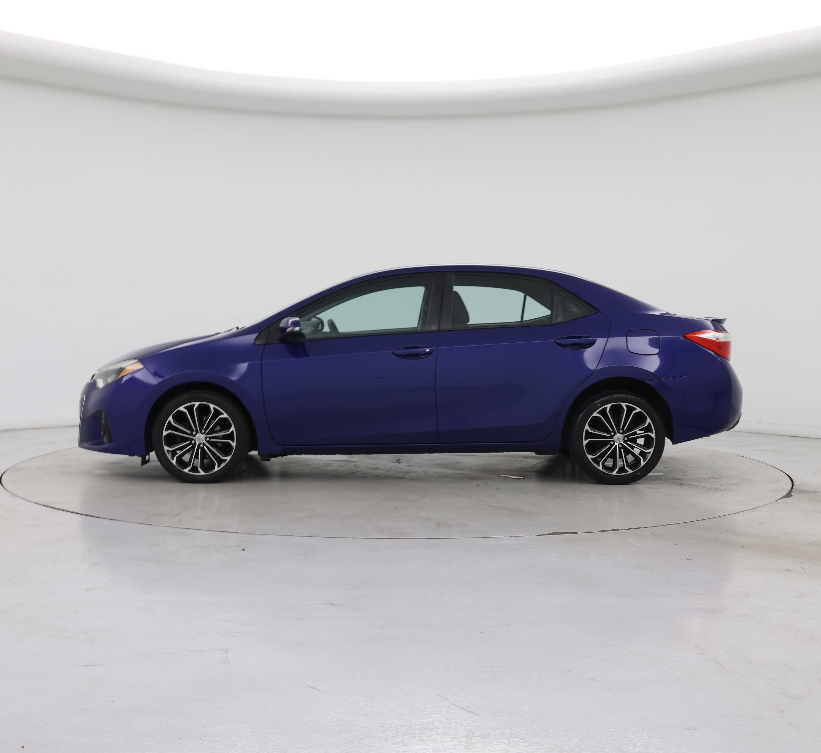 Thumbnail: 2015 Toyota Corolla - 3