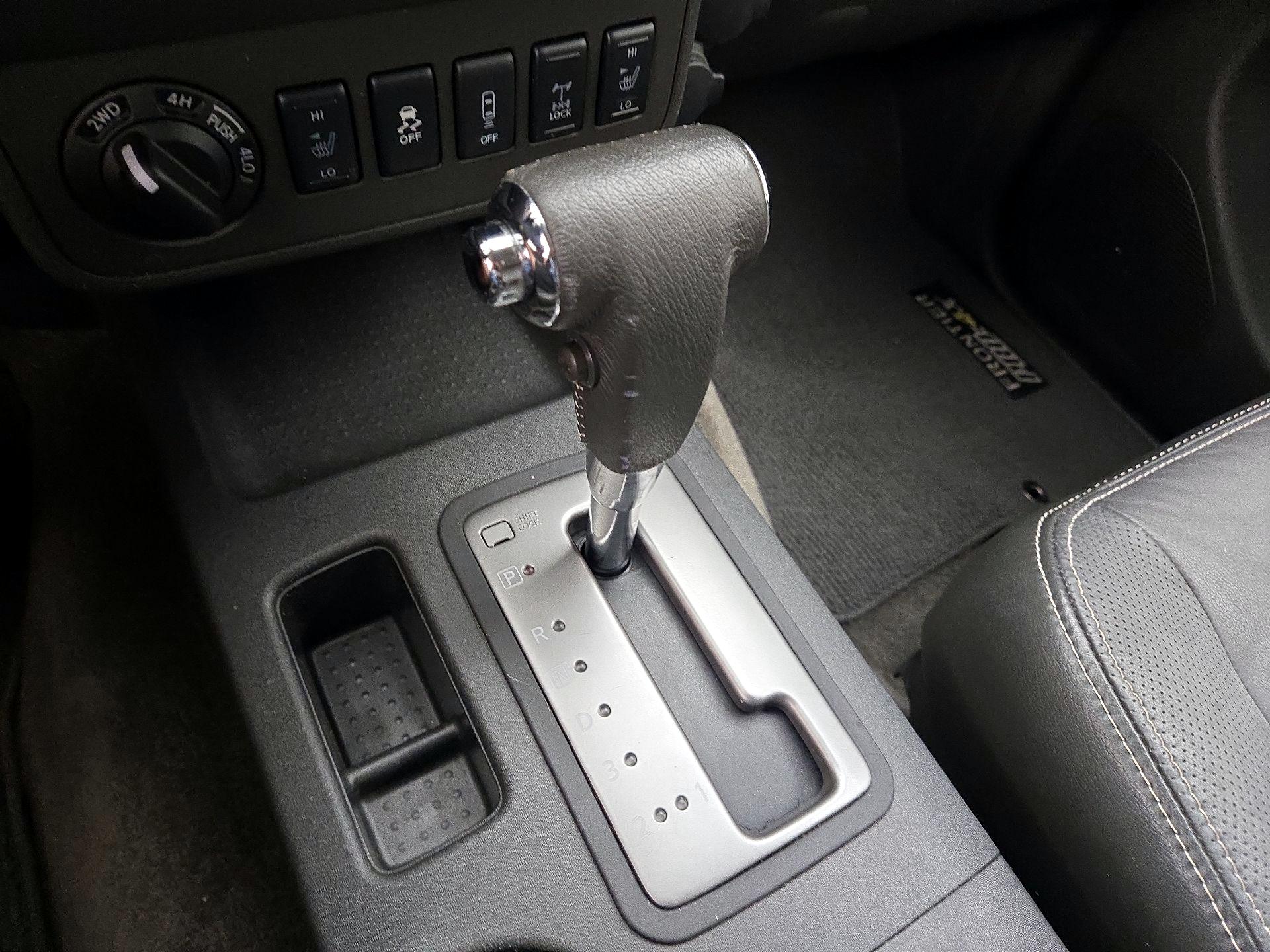 Thumbnail: 2015 Nissan Frontier - 18