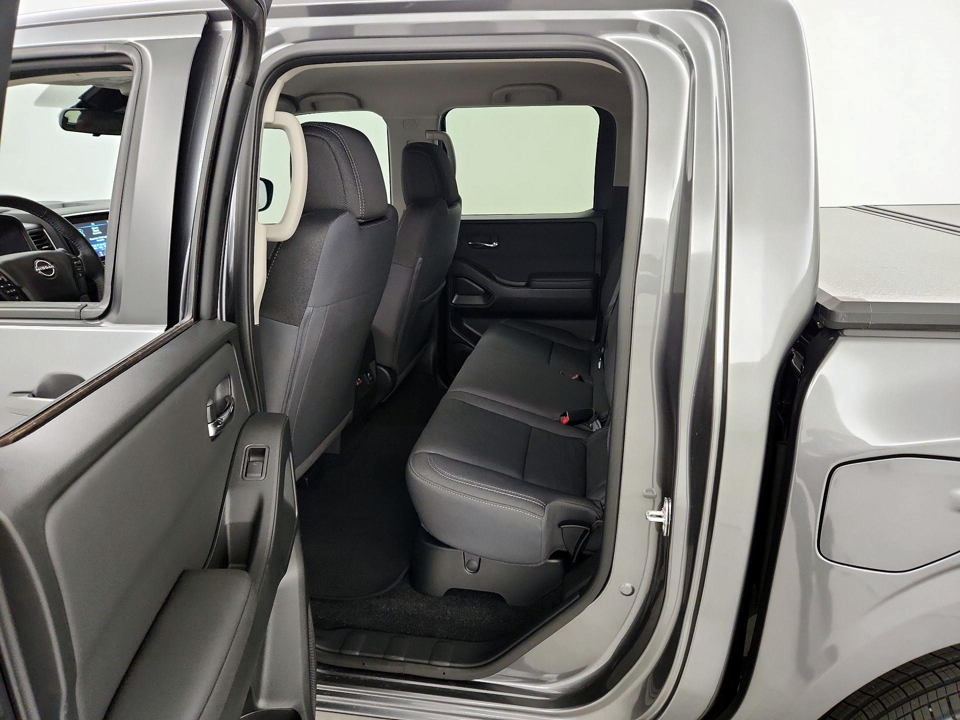 Thumbnail: 2024 Nissan Frontier - 19