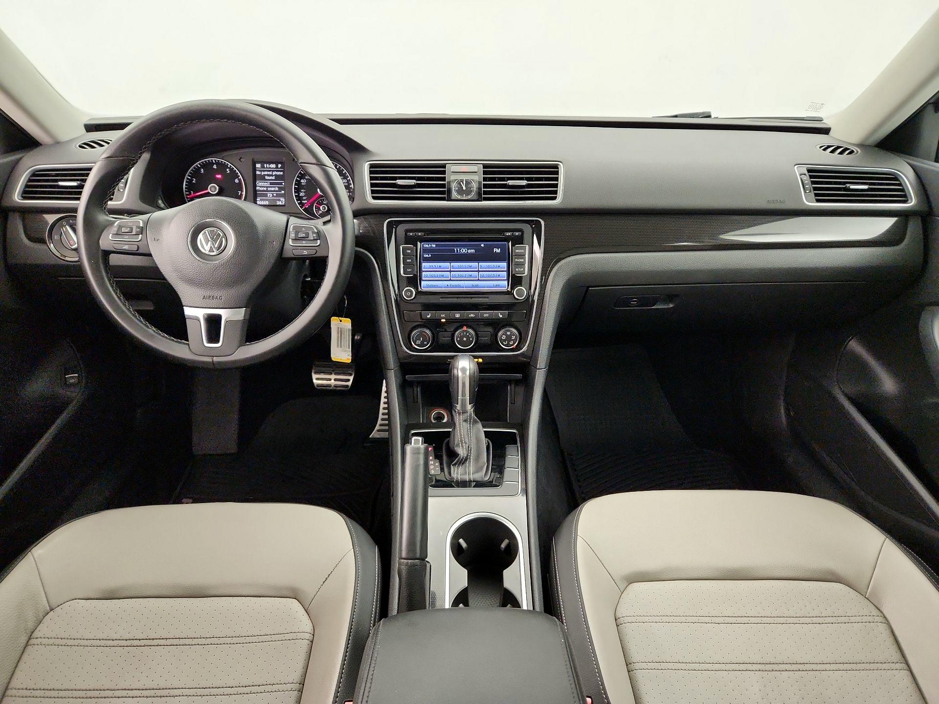 Thumbnail: 2014 Volkswagen Passat - 9