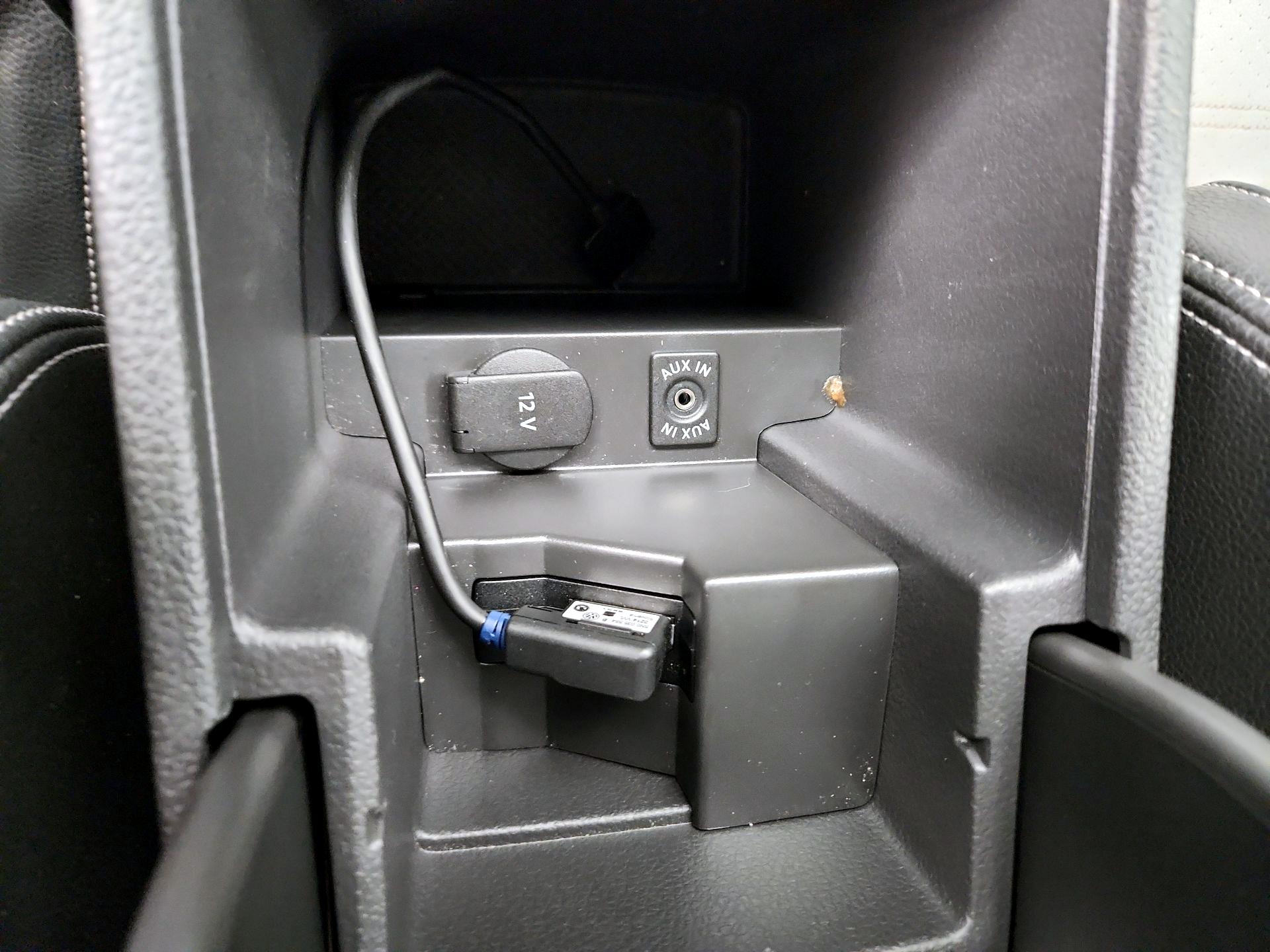Thumbnail: 2014 Volkswagen Passat - 18