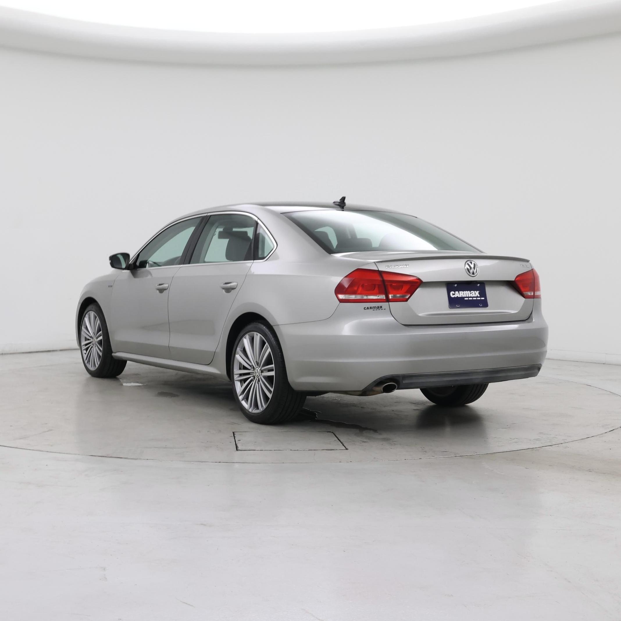 Thumbnail: 2014 Volkswagen Passat - 2
