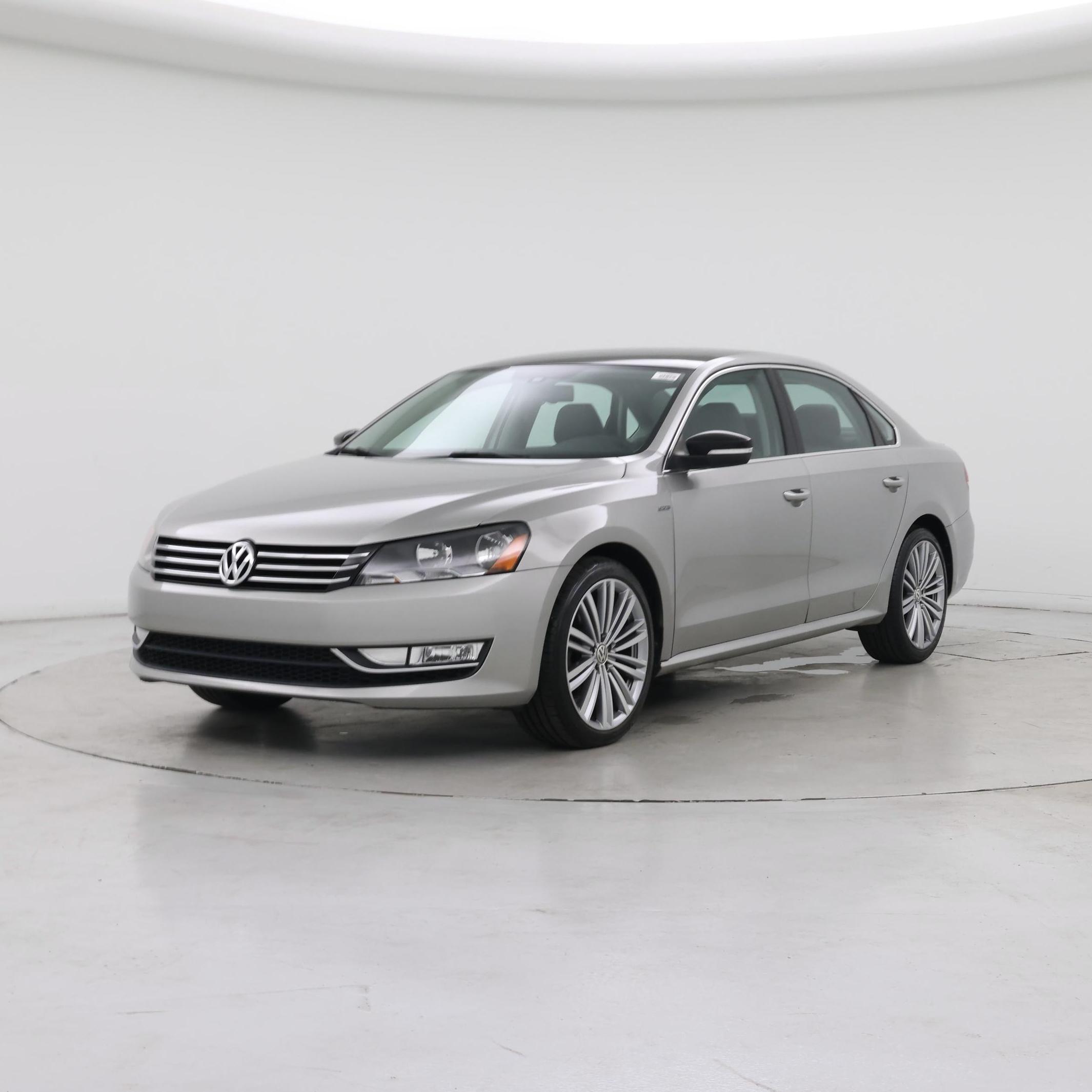 Thumbnail: 2014 Volkswagen Passat - 4