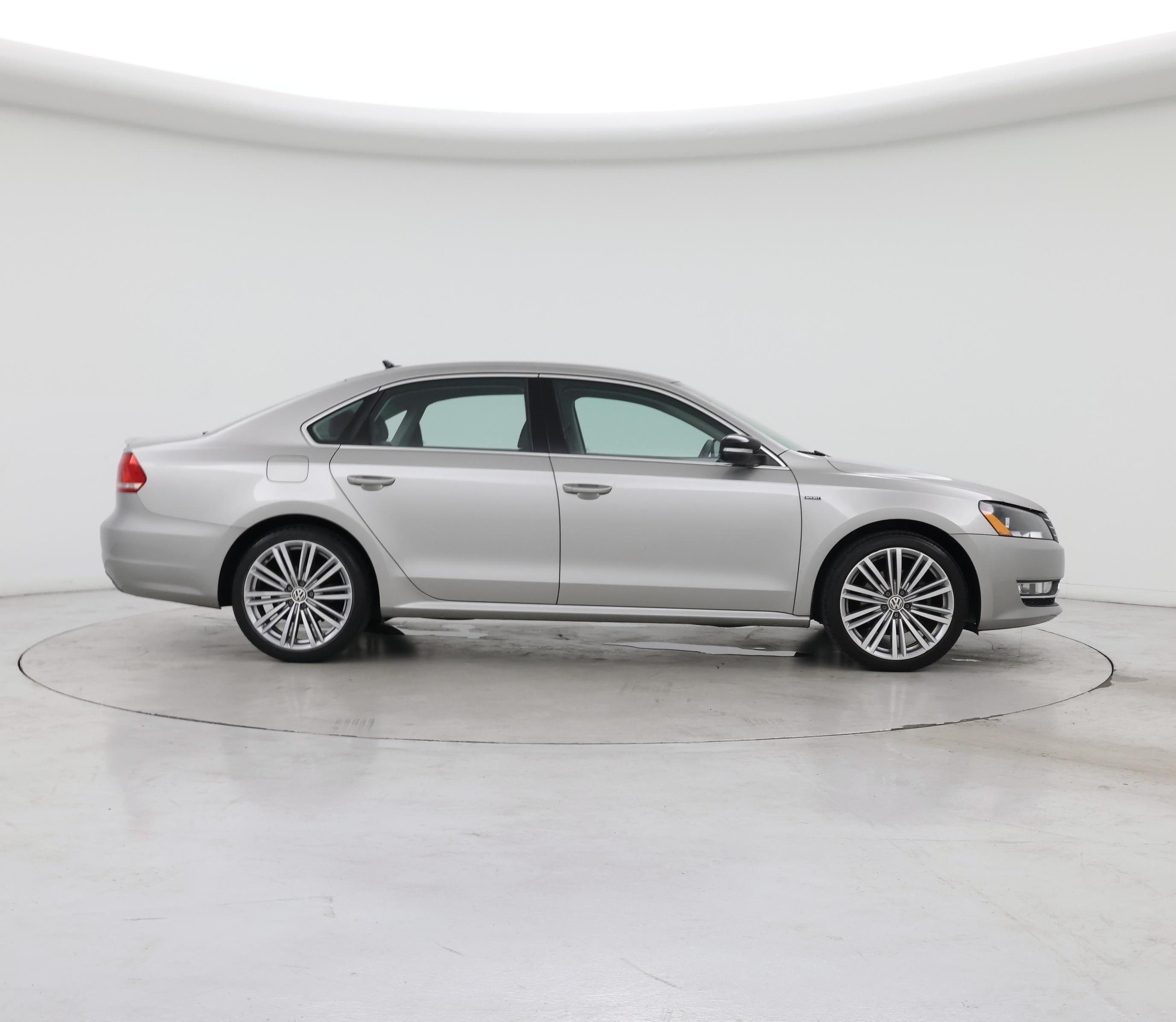 Thumbnail: 2014 Volkswagen Passat - 7