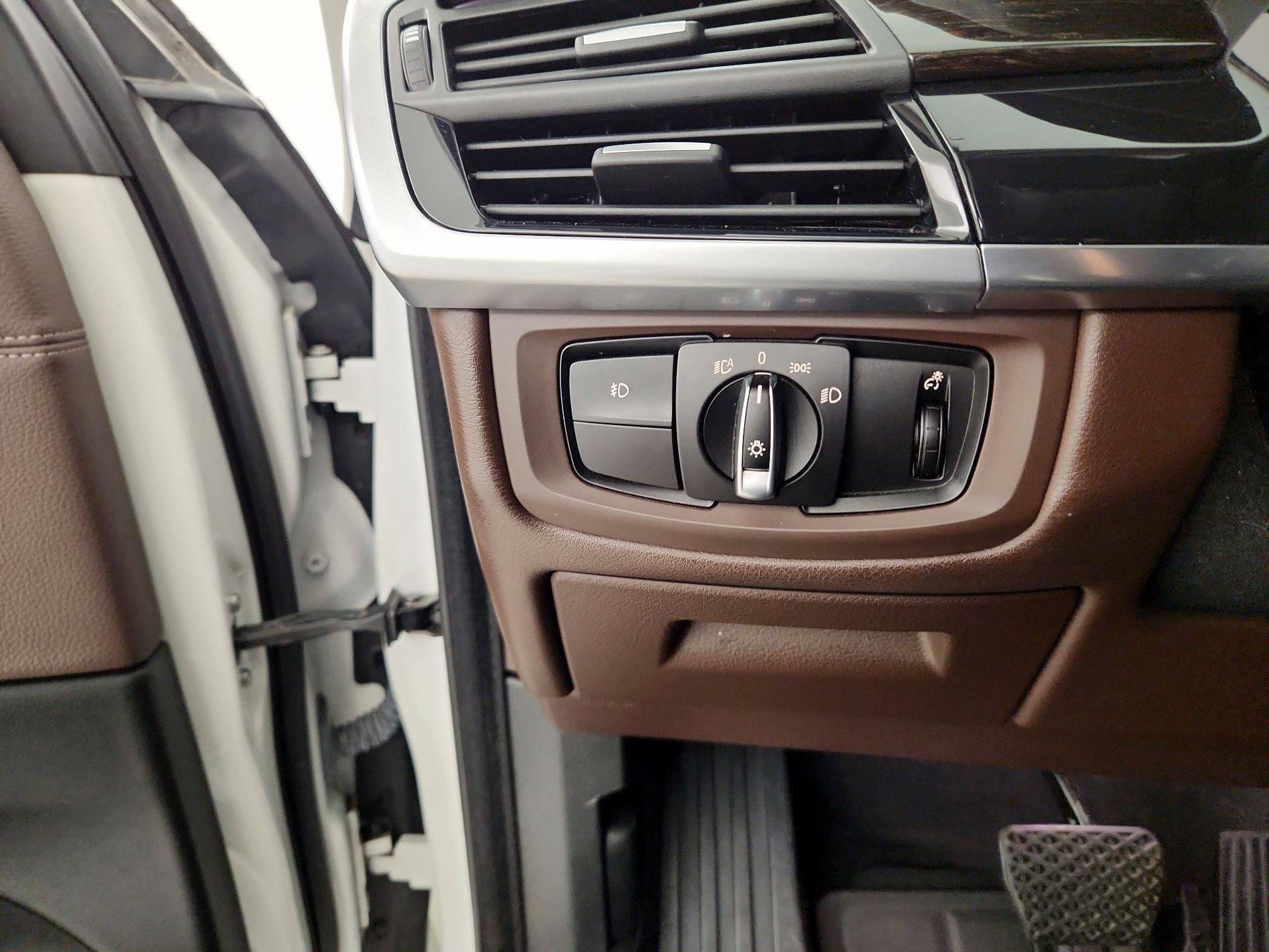 Thumbnail: 2015 BMW X5 - 13