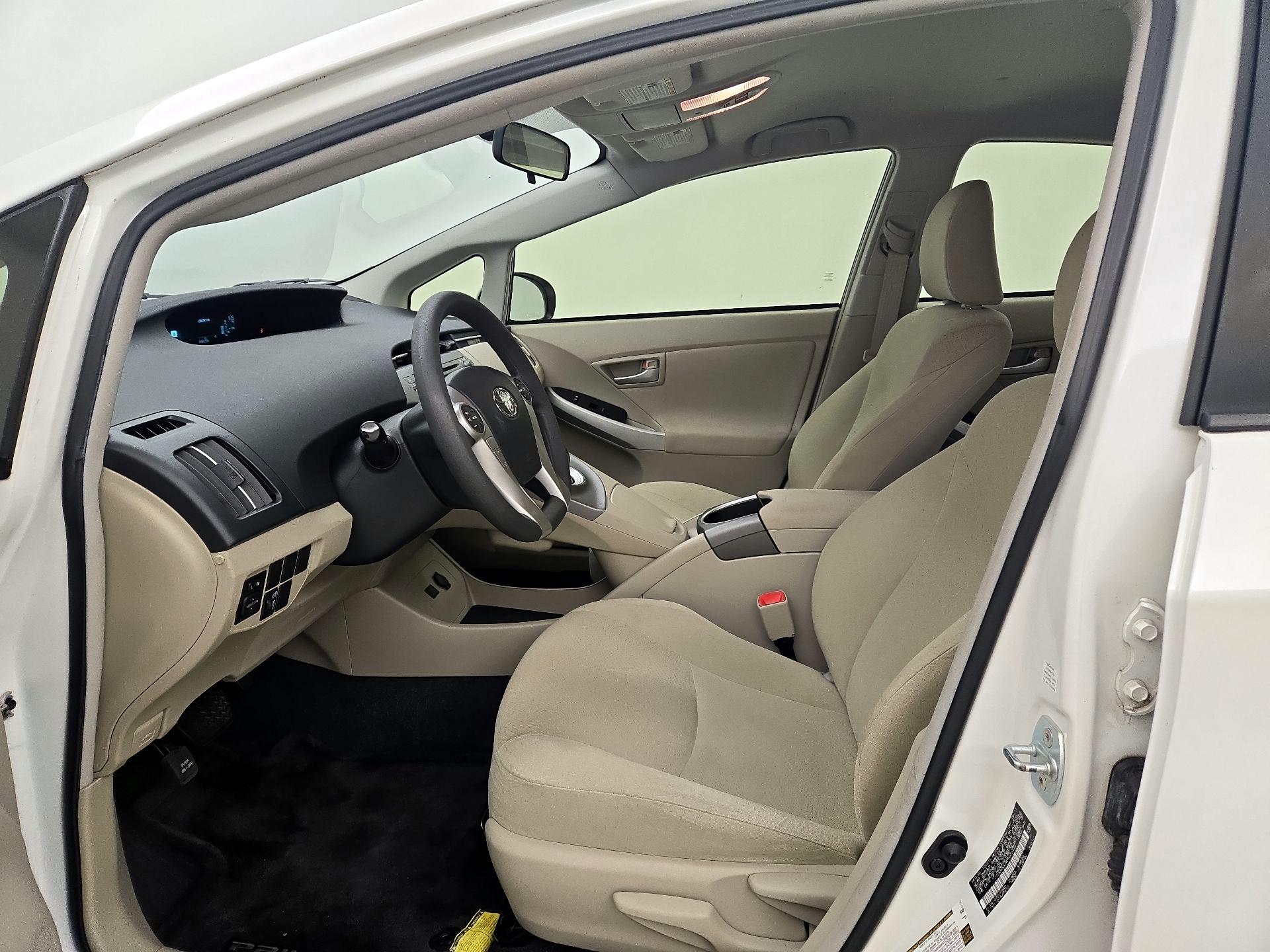 Thumbnail: 2013 Toyota Prius - 11