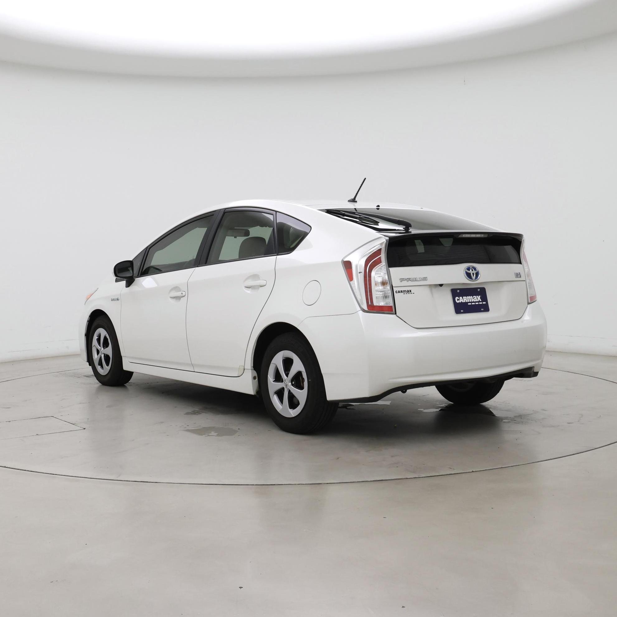 Thumbnail: 2013 Toyota Prius - 2