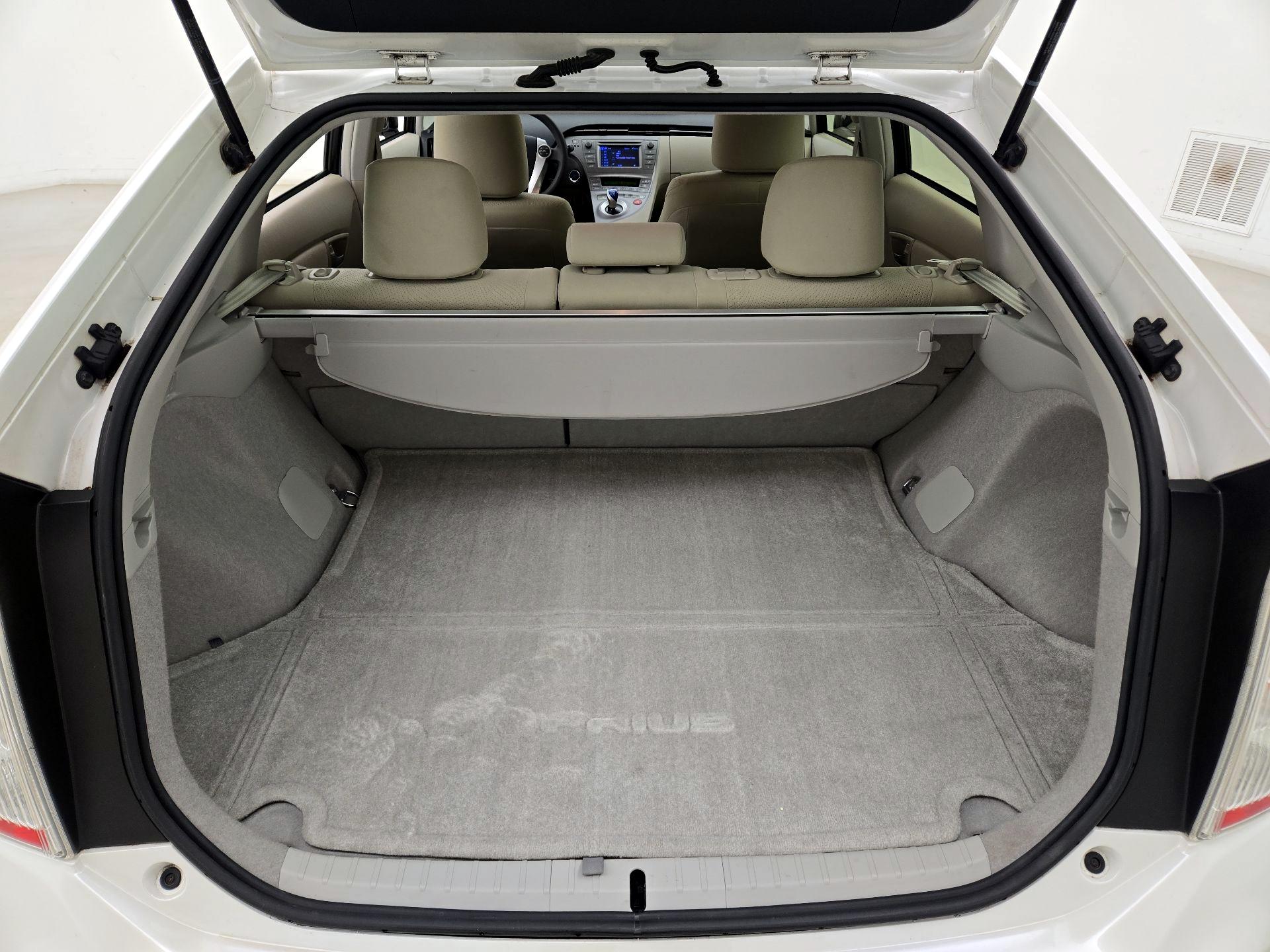 Thumbnail: 2013 Toyota Prius - 19