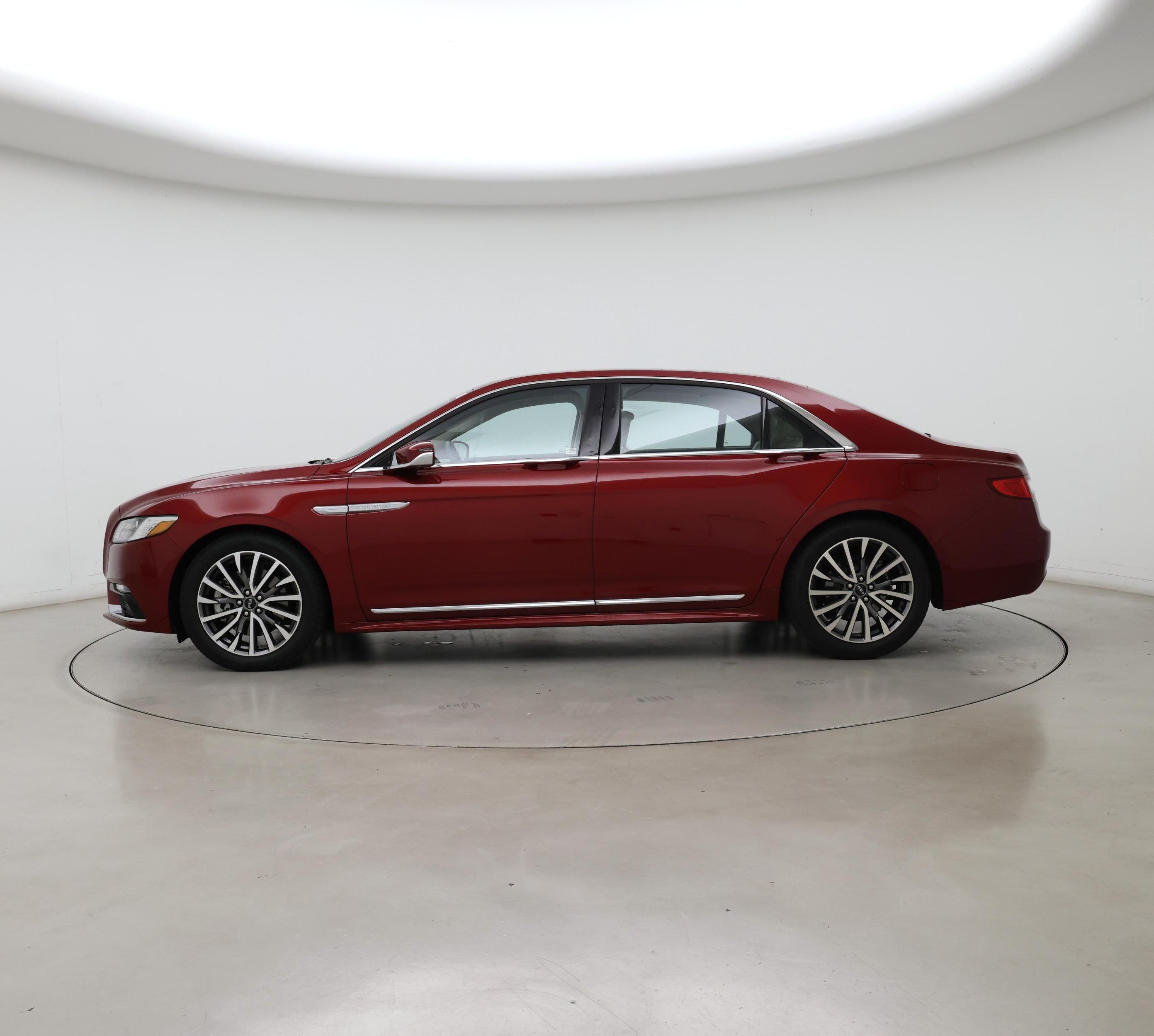 Thumbnail: 2017 Lincoln Continental - 3