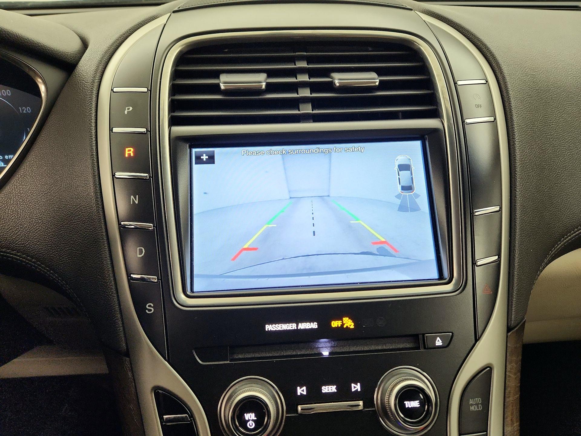 Thumbnail: 2019 Lincoln Nautilus - 15