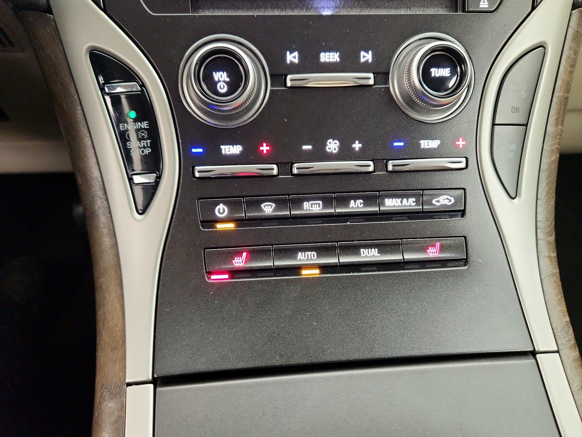 Thumbnail: 2019 Lincoln Nautilus - 17