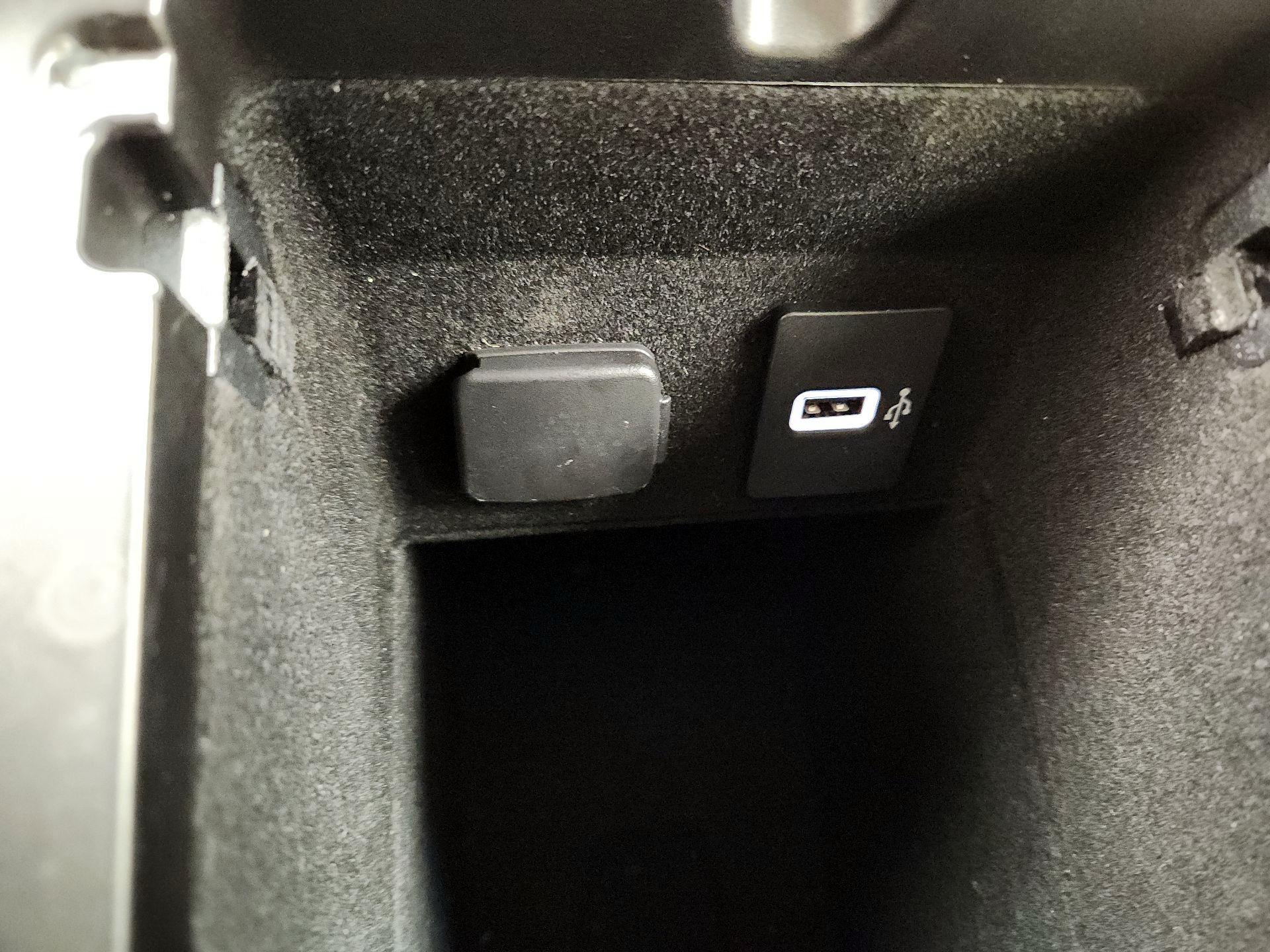 Thumbnail: 2019 Lincoln Nautilus - 19