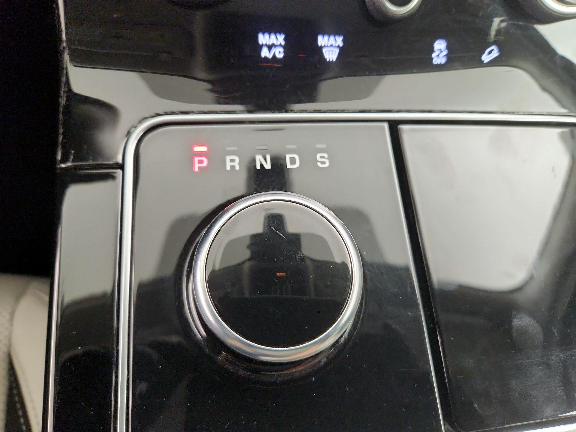 Thumbnail: 2020 Land Rover Range Rover Velar - 18