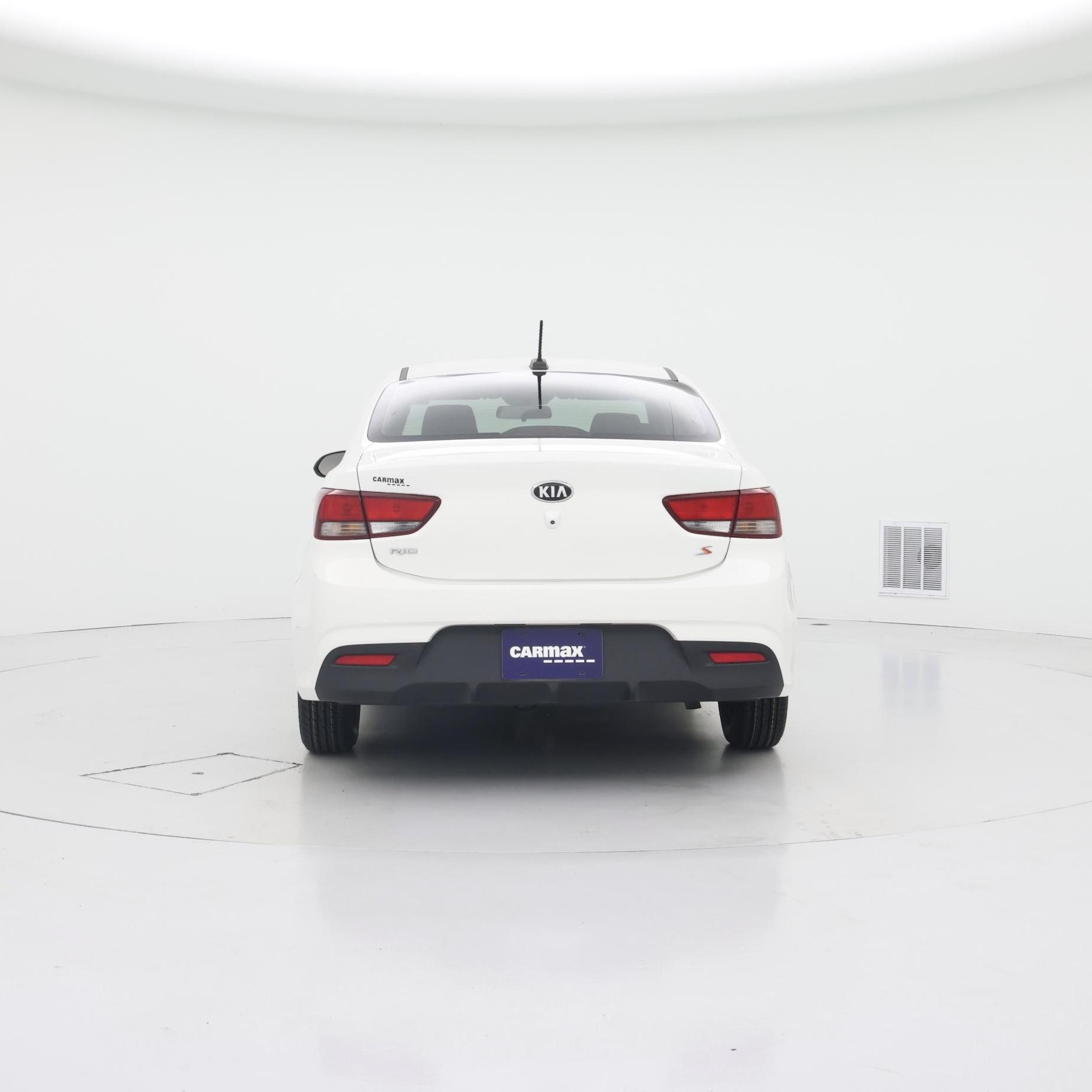 Thumbnail: 2020 Kia Rio - 6