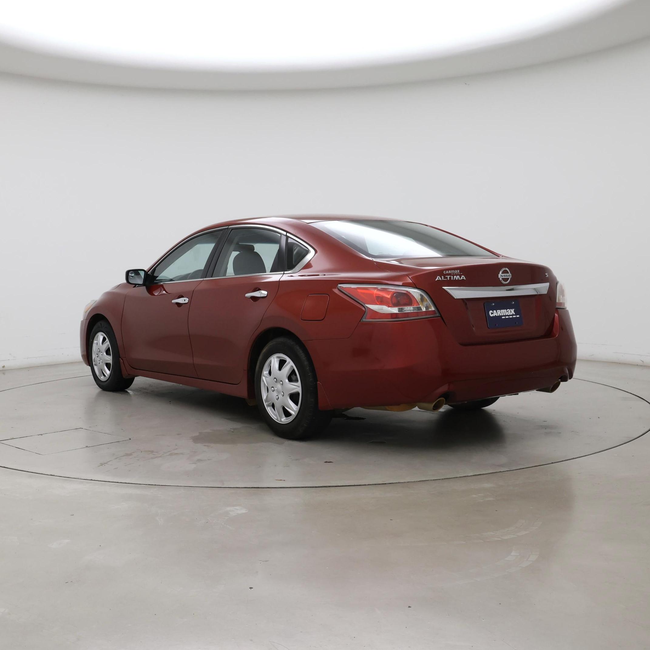 Thumbnail: 2015 Nissan Altima - 2