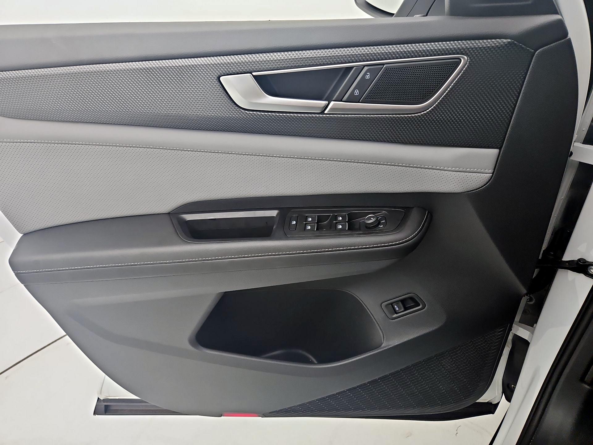 Thumbnail: 2024 Volkswagen Atlas - 12