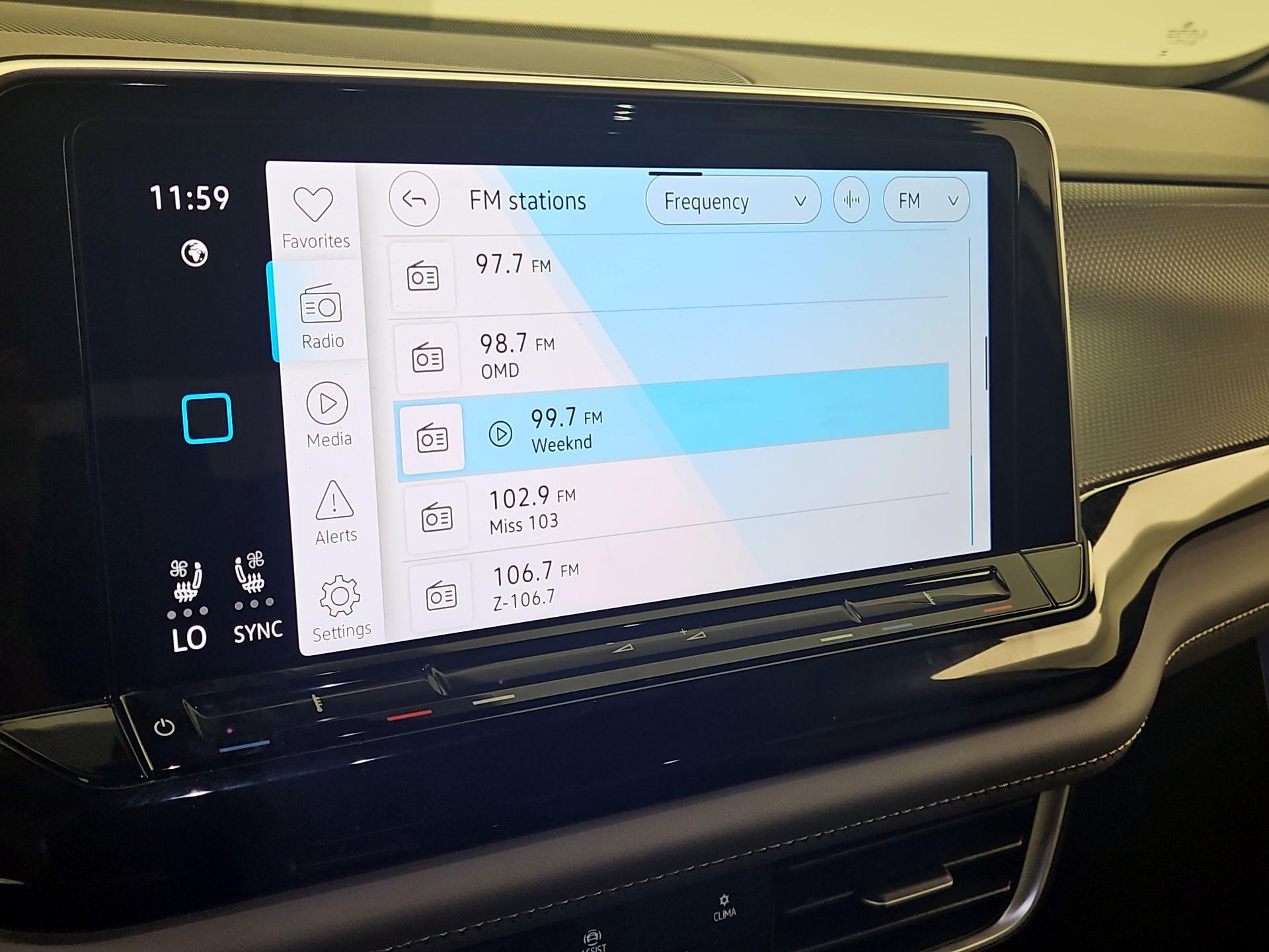 Thumbnail: 2024 Volkswagen Atlas - 16