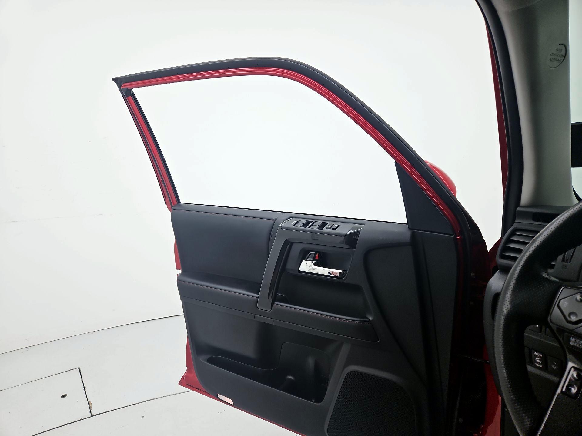 Thumbnail: 2024 Toyota 4Runner - 12