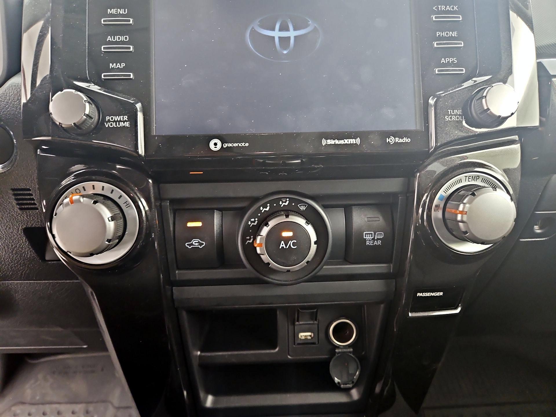 Thumbnail: 2024 Toyota 4Runner - 17