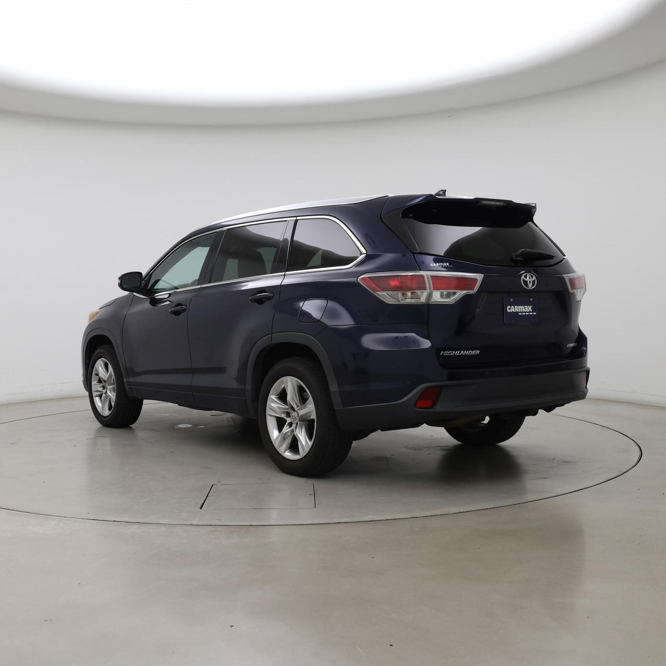 Thumbnail: 2015 Toyota Highlander - 2