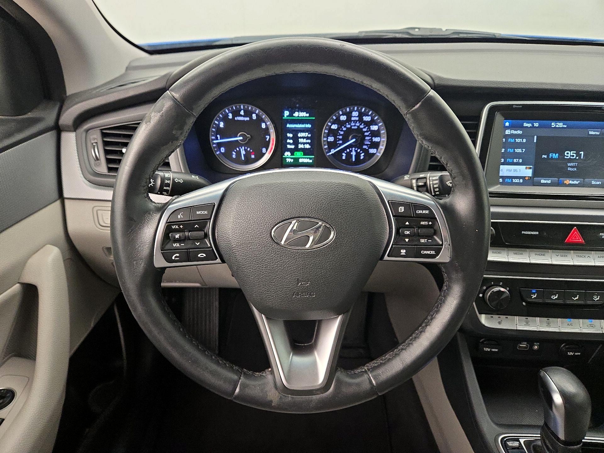 Thumbnail: 2018 Hyundai Sonata - 10