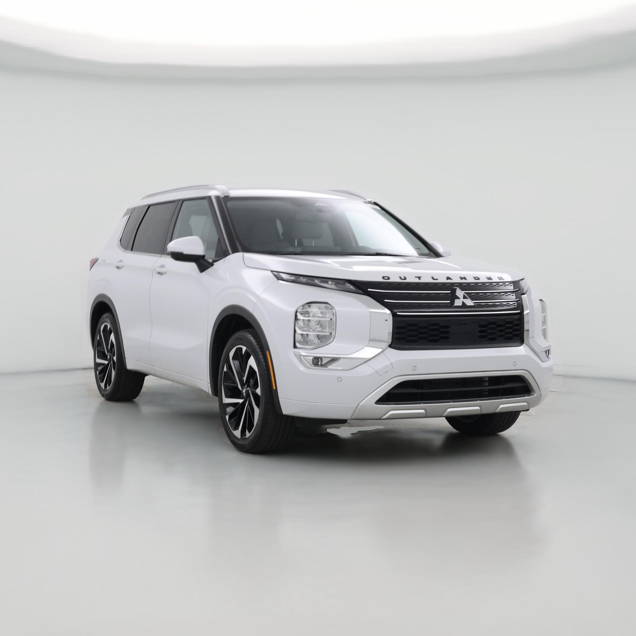 Thumbnail: 2024 Mitsubishi Outlander - 1