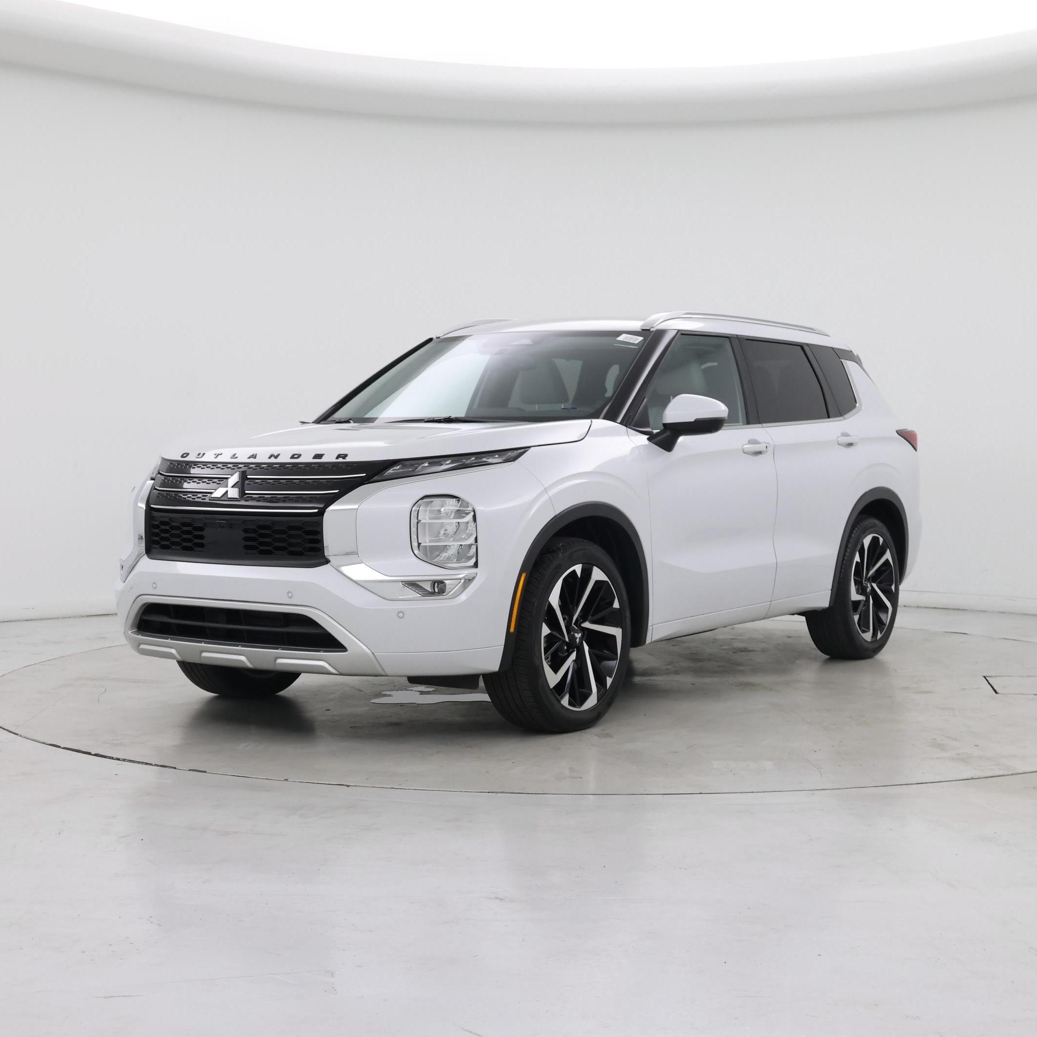 Thumbnail: 2024 Mitsubishi Outlander - 4