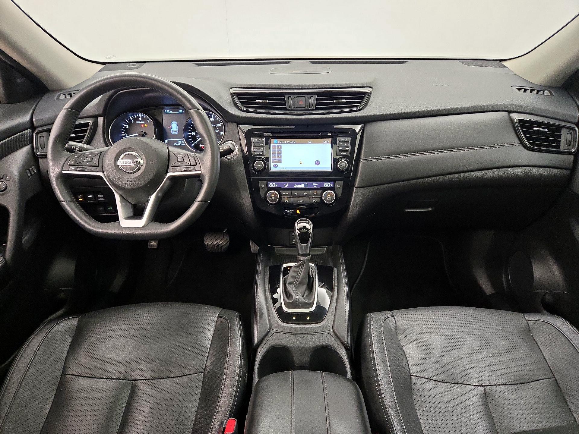 Thumbnail: 2017 Nissan Rogue - 9