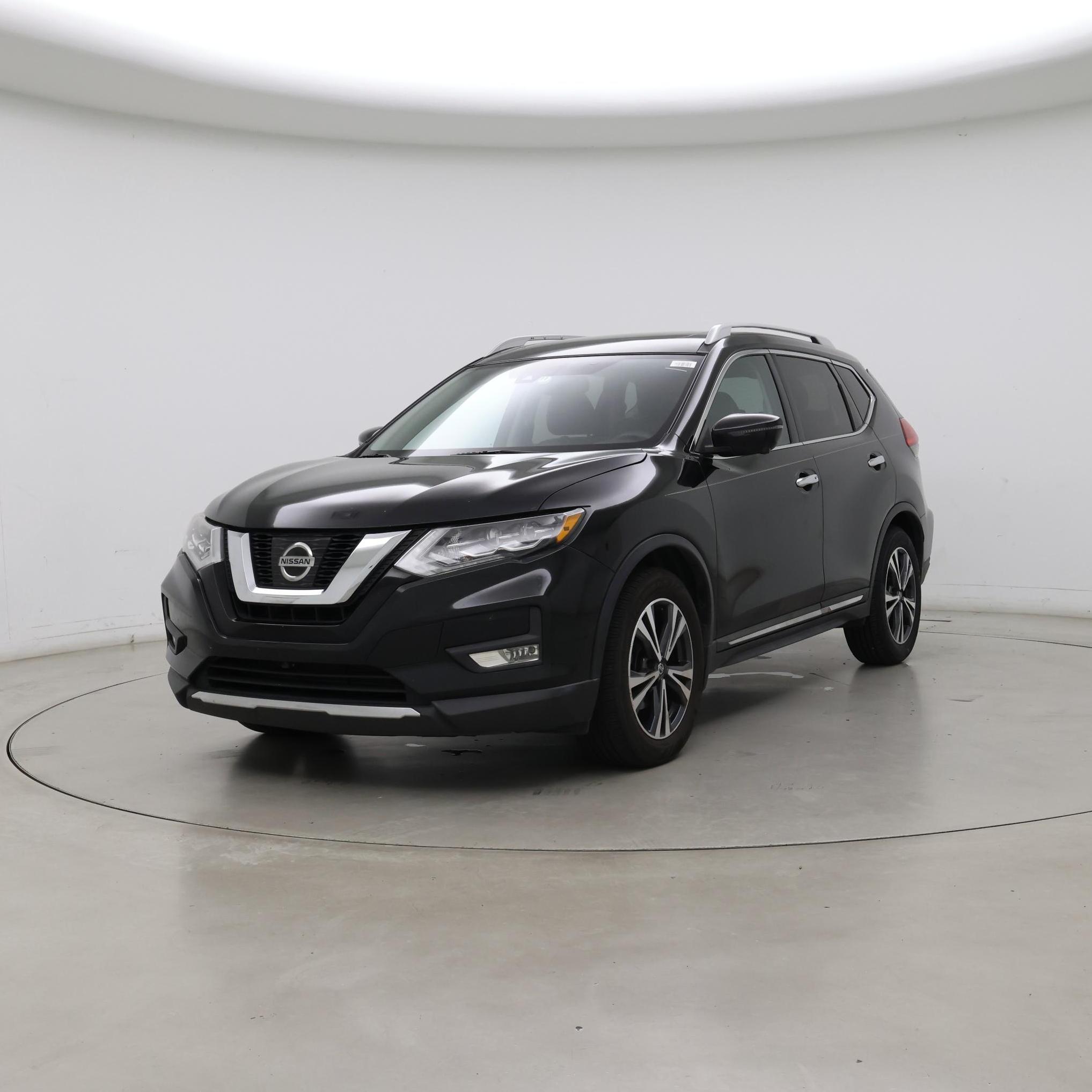Thumbnail: 2017 Nissan Rogue - 4